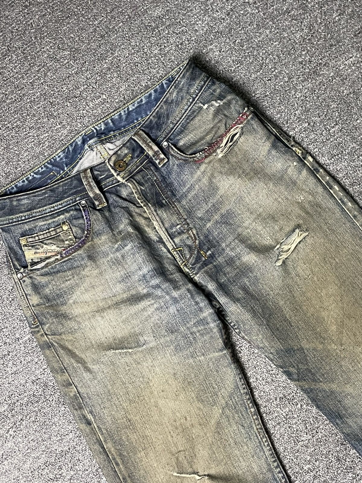 Diesel Vintage DIESEL Straight Cut Distressed Denim (91) Size US 29 - 5 Thumbnail