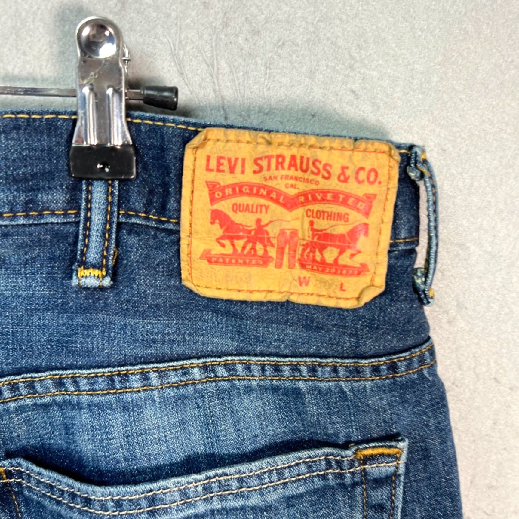 Levi's Levi's Jeans 38x32 Classic Blue 100% Cotton Denim Straight Leg 5-Pocket Design Mens Regular XS? Size US 38 / EU 54 - 3 Thumbnail