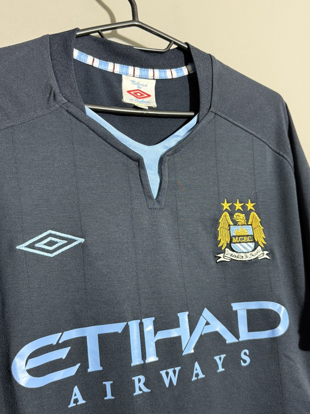 Umbro Manchester City Umbro 2010-2011 Soccer Jersey size 42 Size US XS / EU 42 / 0 - 3 Thumbnail