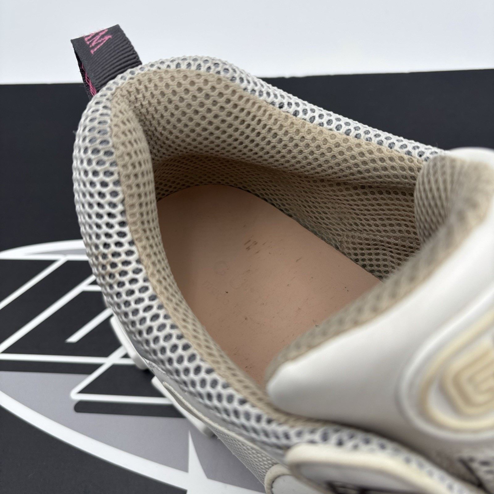 Gucci Gucci Flashtrek SEGA ' White, Beige ' | GREAT CONDITION! Size US 12.5 / EU 45-46 - 7 Thumbnail