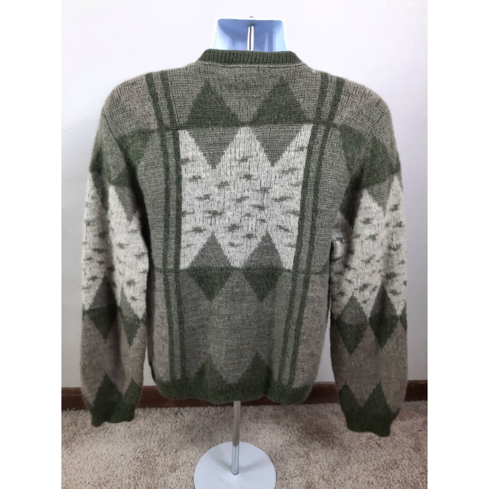 Van Heusen VINTAGE Van Heusen Cardigan Sweater M Acrylic Green Geometric Full Zip USA 70s Mens Size US M / EU 48-50 / 2 - 6 Thumbnail