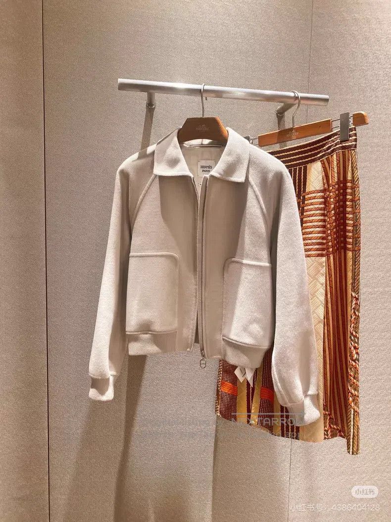 Hermes Hermes Beige thin cashmere short jacket, zipper lining wit Size XXS / US 00 / IT 34 - 9 Thumbnail