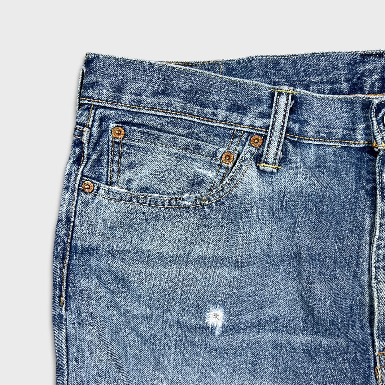 Levi's × Vintage Levi's 541 Jeans 36x30 Athletic Taper Distress Denim Pants Size US 36 / EU 52 - 3 Thumbnail