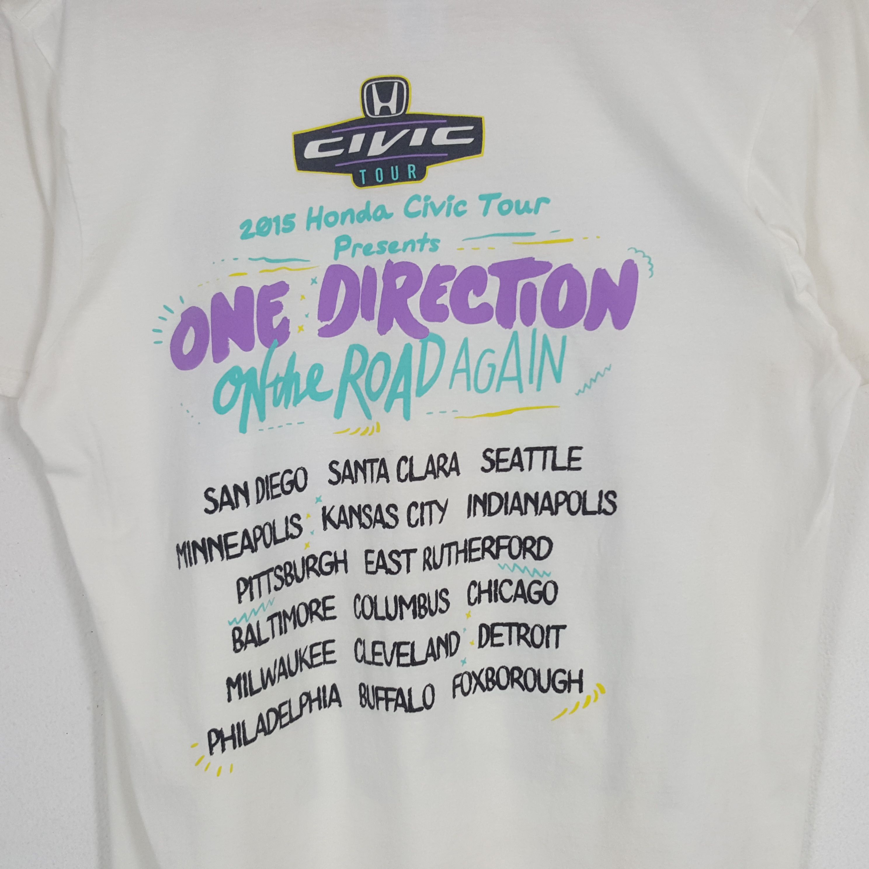 Band Tees × Vintage Vintage One Direction 2015 Honda Civic Tour Tshirt Size US M / EU 48-50 / 2 - 4 Thumbnail