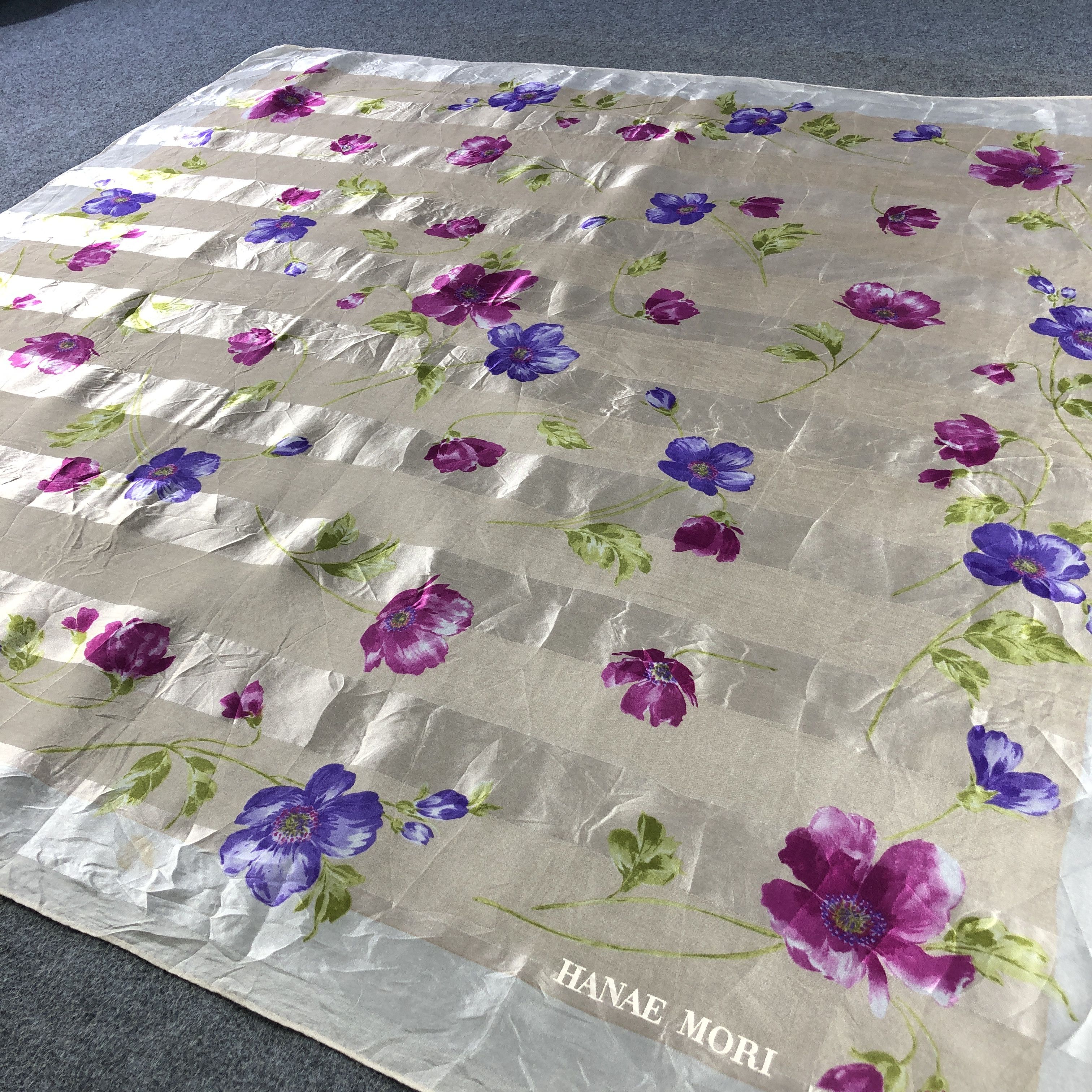 Hanae Mori Vintage Hanae Mori Floral Silk Scarf M1271 Size ONE SIZE - 3 Thumbnail