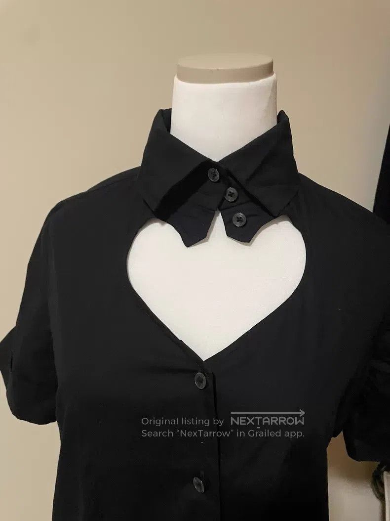 Vivienne Westwood Vivienne Westwood Heart Cut-Out Black Shirt Short Sleeve Size M / US 6-8 / IT 42-44 - 2 Thumbnail