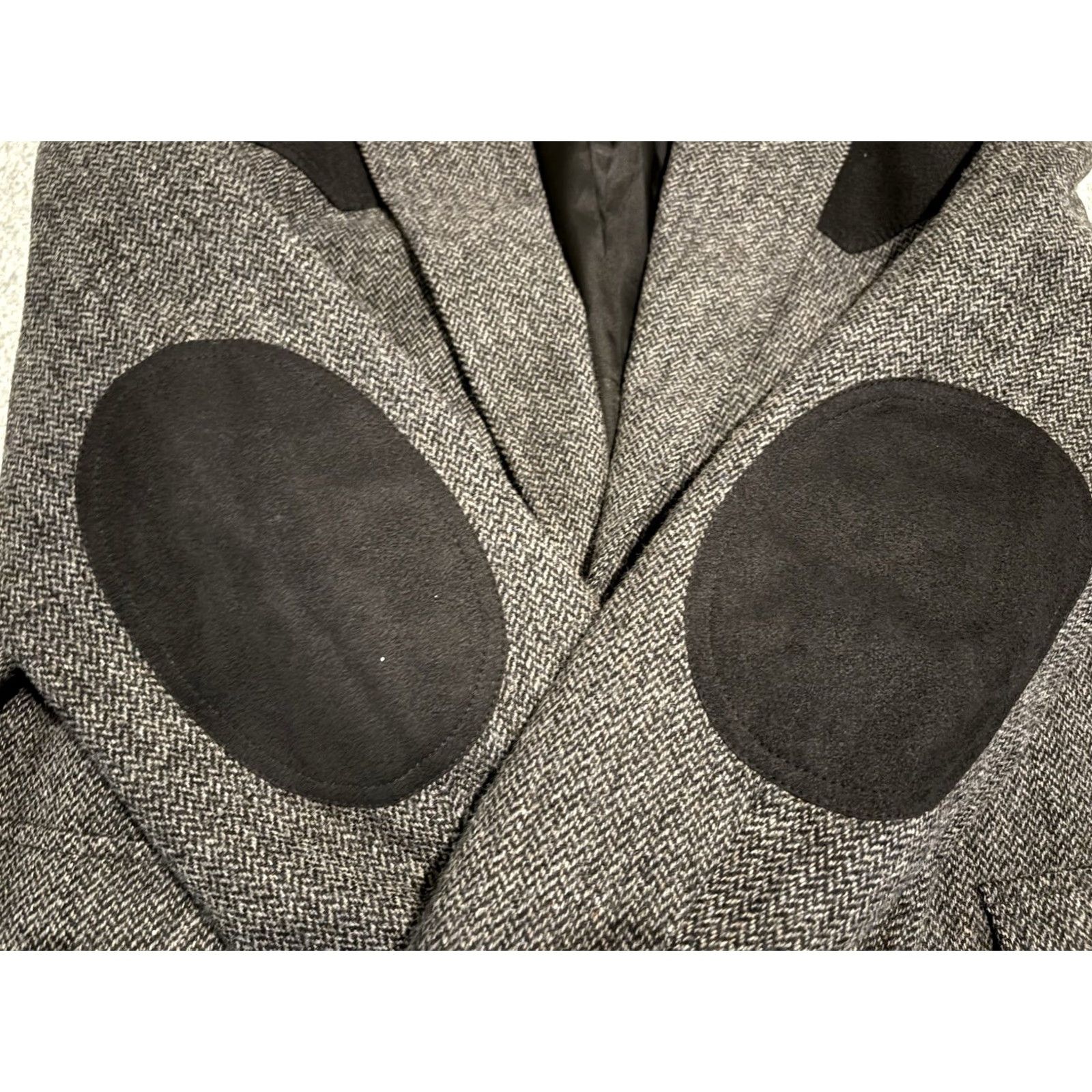 Pendleton Pendleton Western Tweed Wool Jacket Blazer Sport Coat Elbow Patch Gray Black 44L Mens Long Wool Tweed 2 Button Western Theme Size 44R - 5 Thumbnail