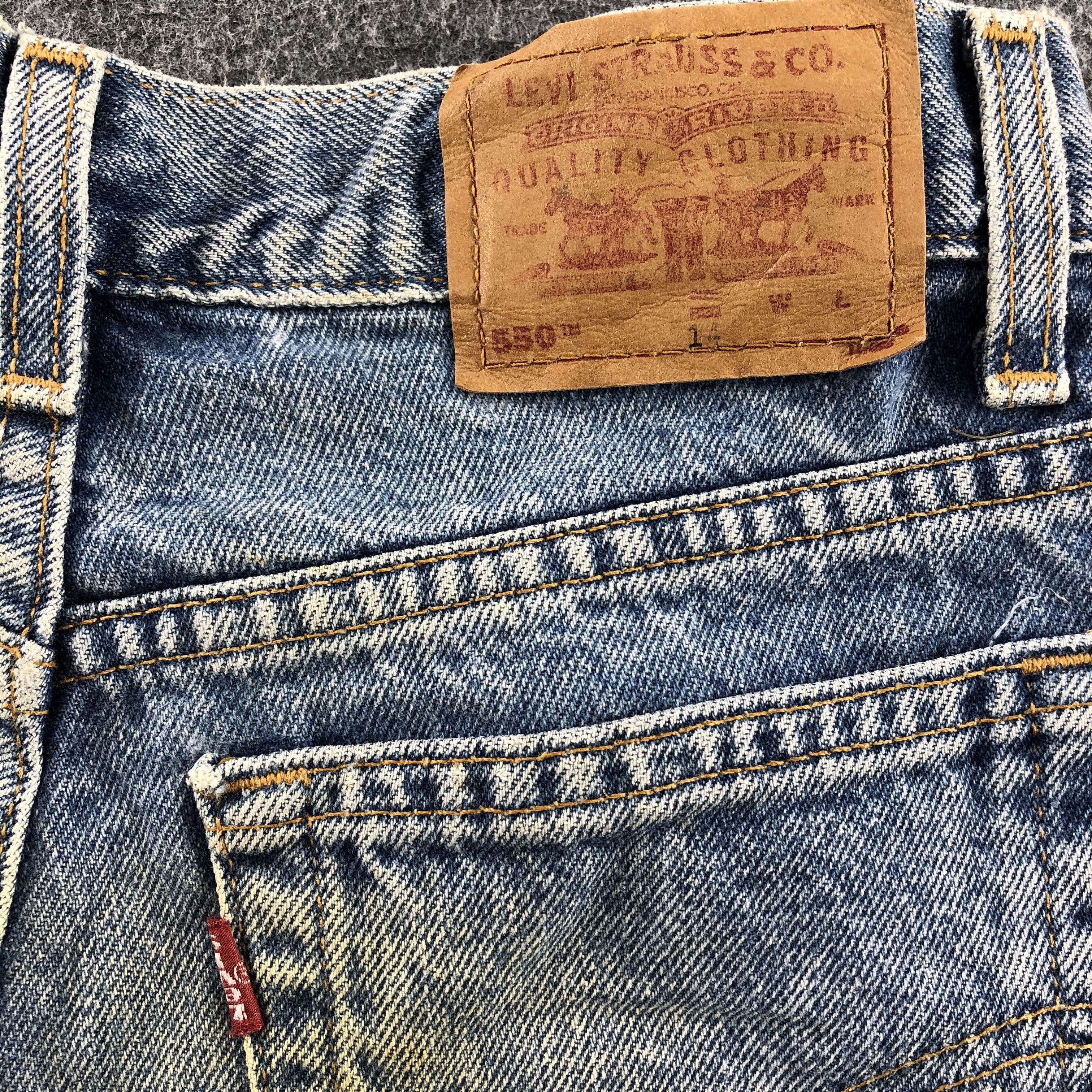 Levi's 90s Vintage Light Wash Levis 550 Jeans- J1360 Size US 27 - 5 Thumbnail
