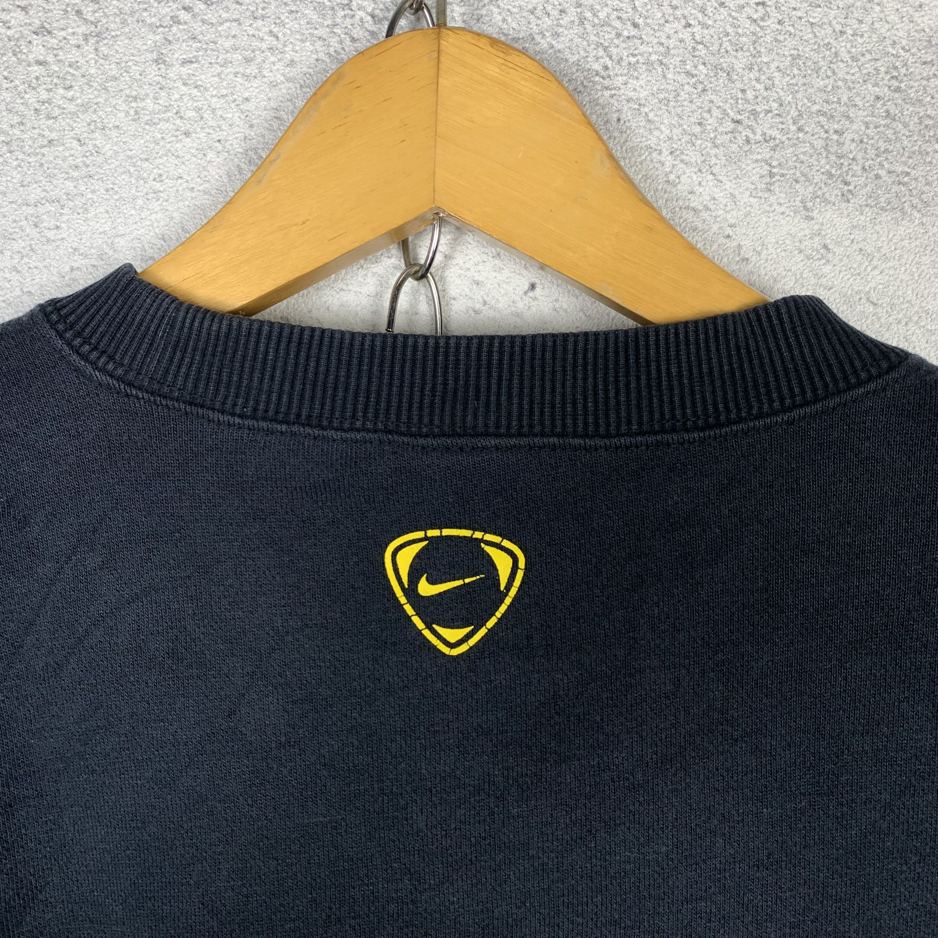 Nike Vintage Nike Inter FC Sweatshirt Crewneck Size US L / EU 52-54 / 3 - 3 Thumbnail