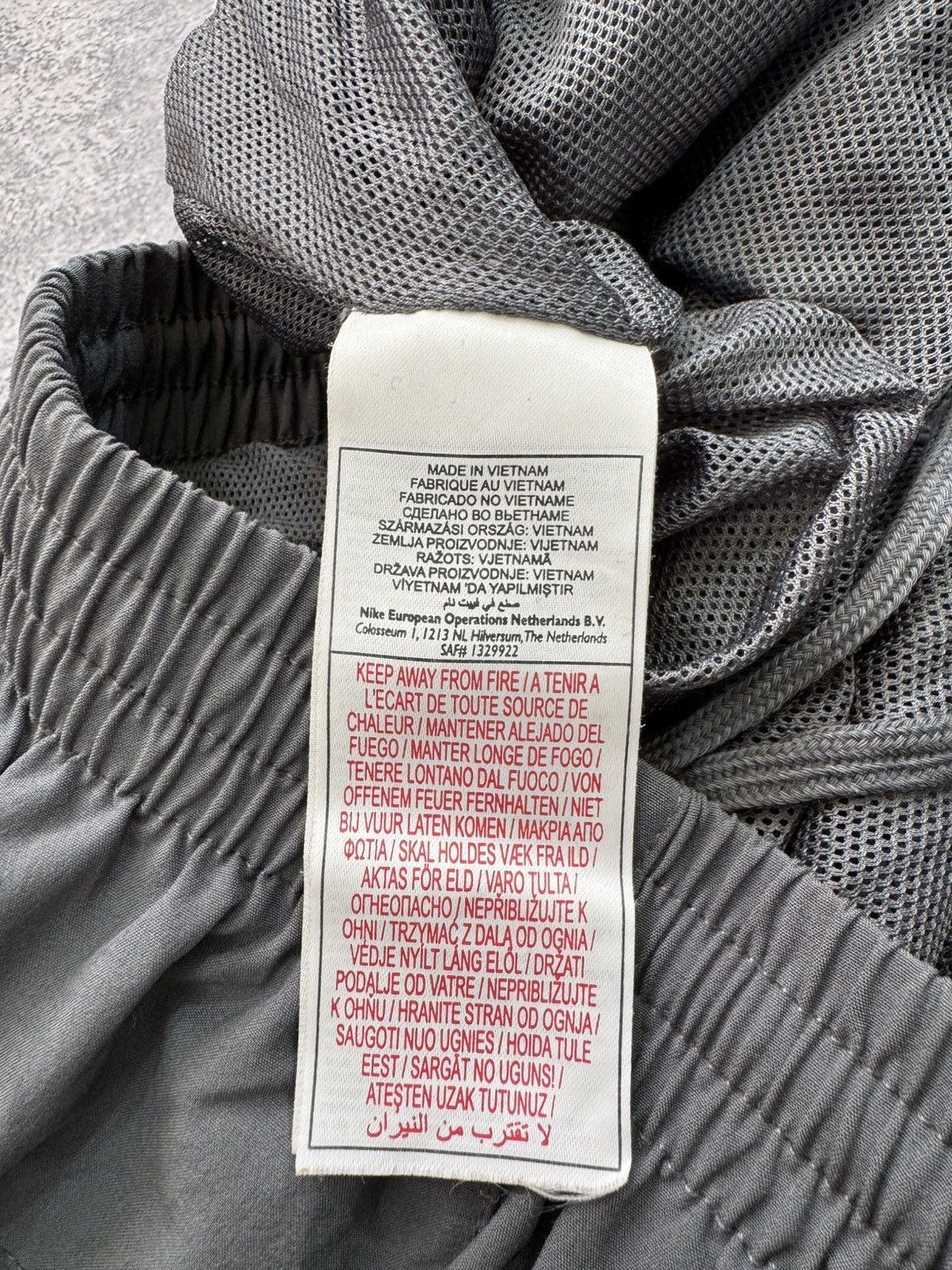 Nike Vintage Baggy Nike Sweatpants Size US 34 / EU 50 - 11 Thumbnail