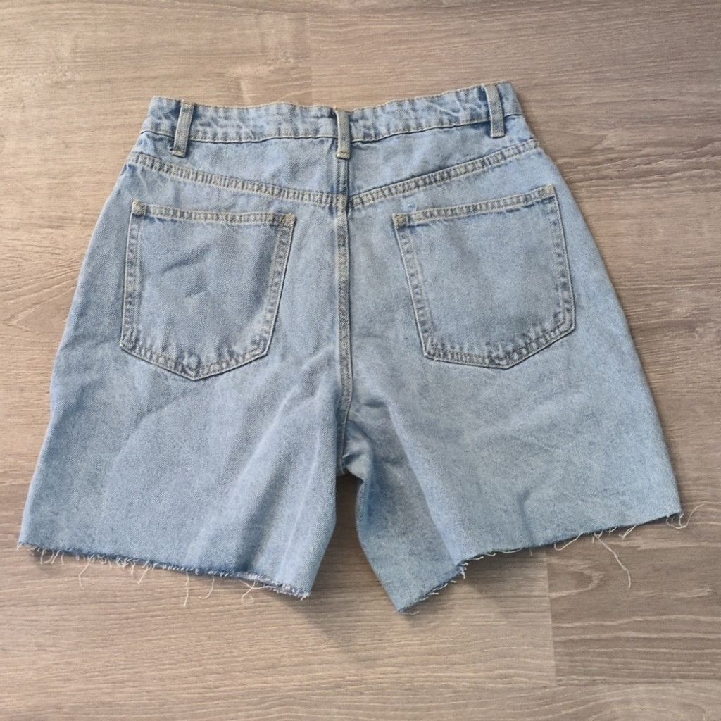 PrettyLittleThing Prettylittlething Lt Blue Wash Loose Fit Girlfriend Shorts 4 Size 27" / US 4 / IT 40 - 3 Thumbnail