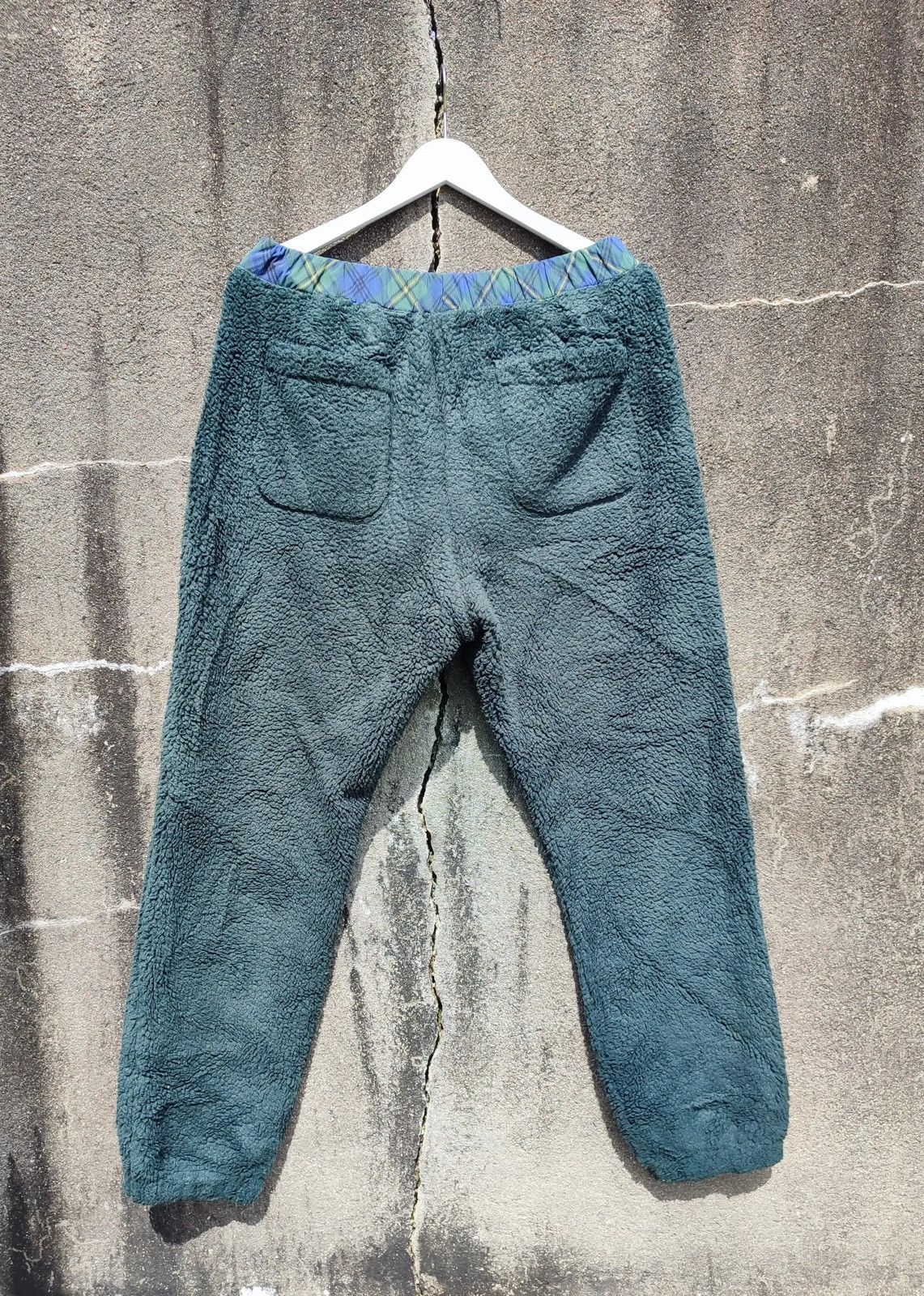 Designer × JW Anderson × Uniqlo JW Anderson x Uniqlo Fleece Track Pants – Forest Green (L) Size US 33 - 7 Thumbnail