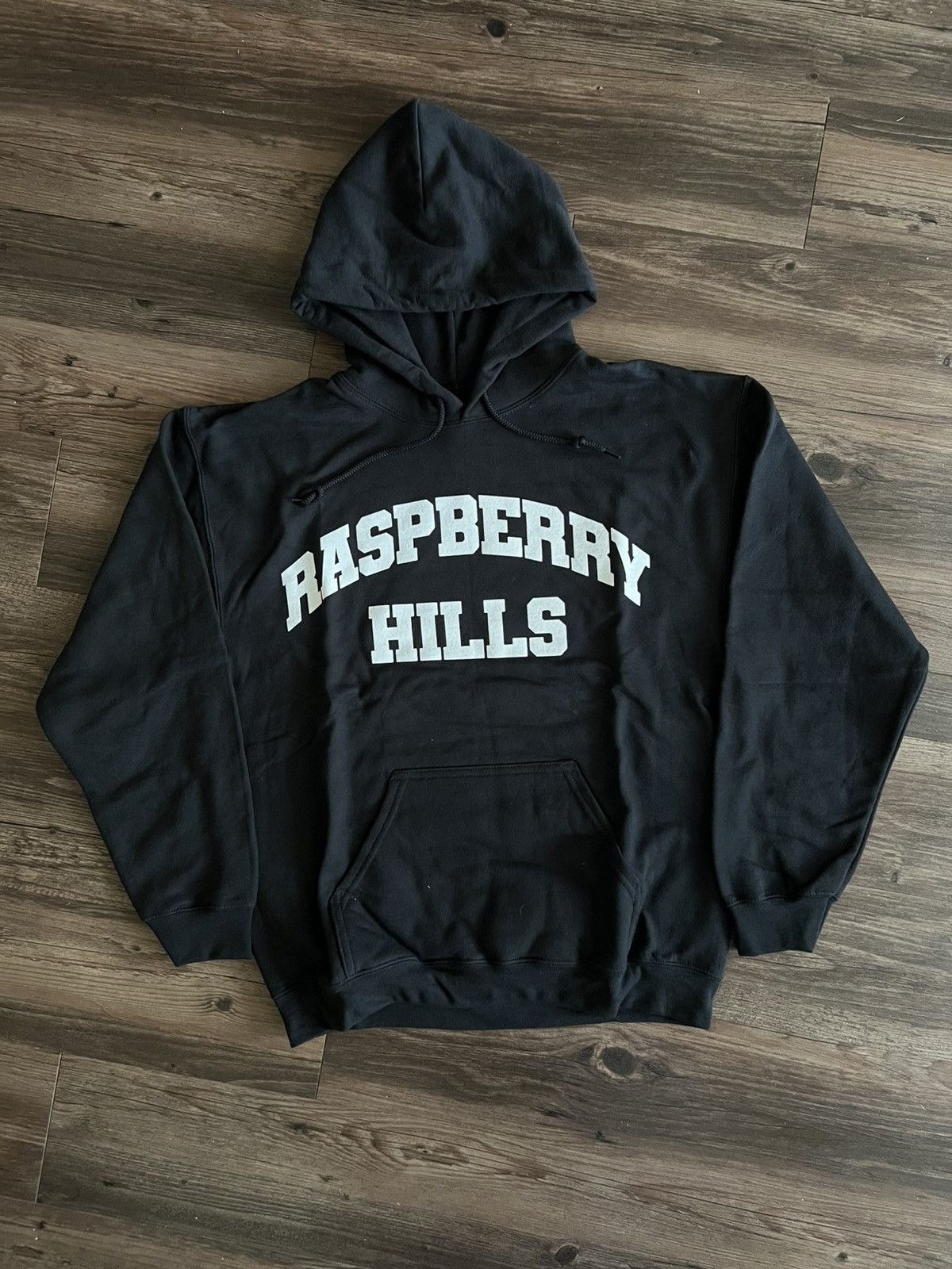 The GV Gallery The GV Gallery Raspberry Hills Og Black Hoodie Size US L / EU 52-54 / 3 - 1 Thumbnail