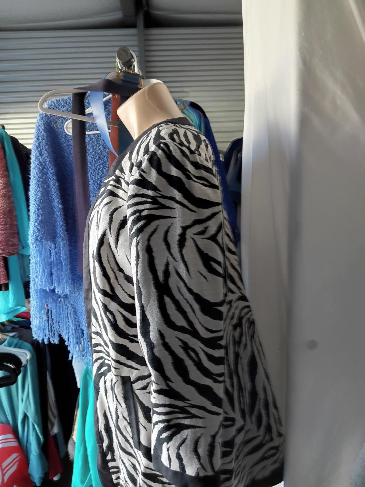 Chicos Chicos Zebra Print Lightweight Kimono Jacket Size S / US 4 / IT 40 - 2 Thumbnail