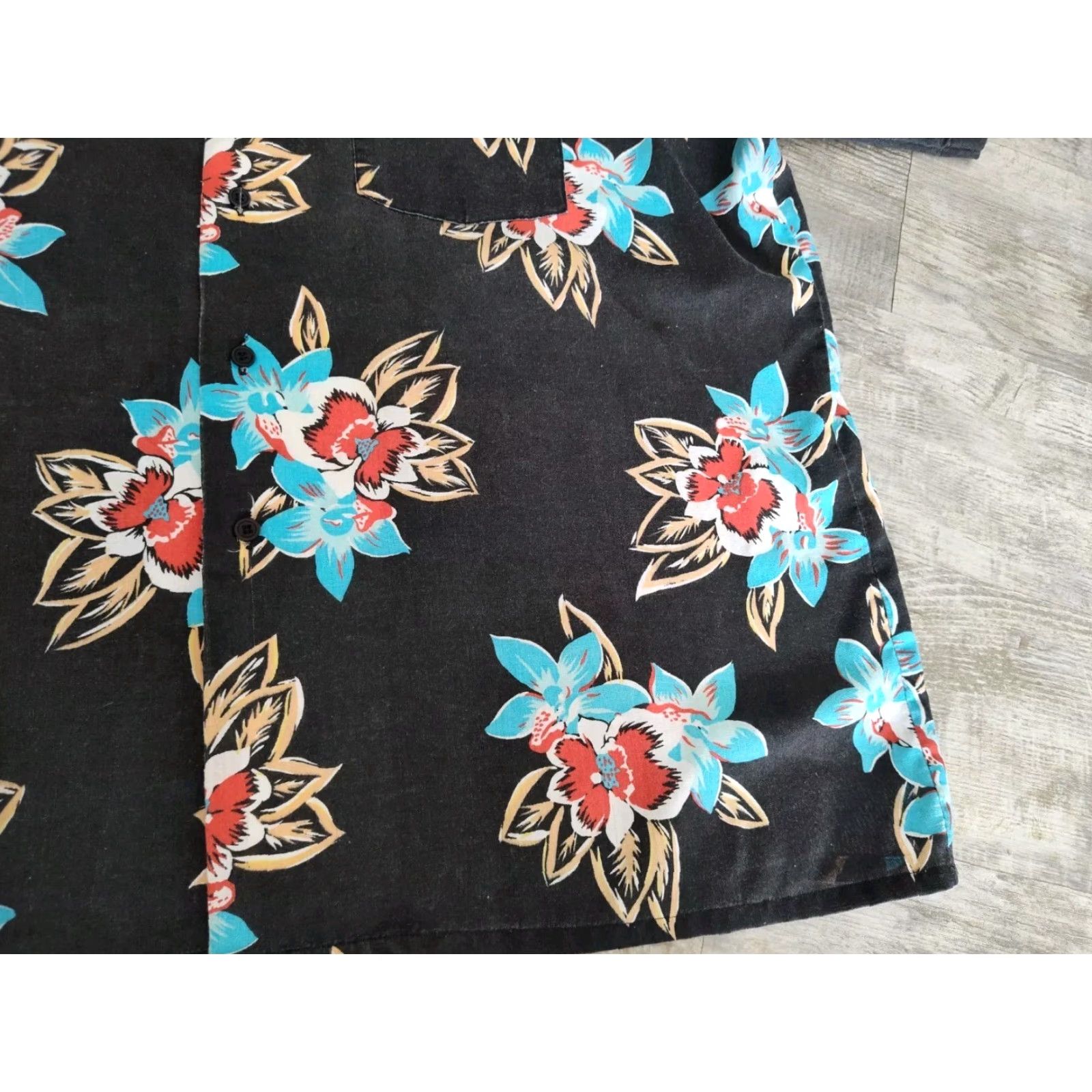 Vintage VINTAGE Islander Hawaiian Shirt Black Floral Rayon XL Button-Up Casual Mens Size US XL / EU 56 / 4 - 3 Thumbnail