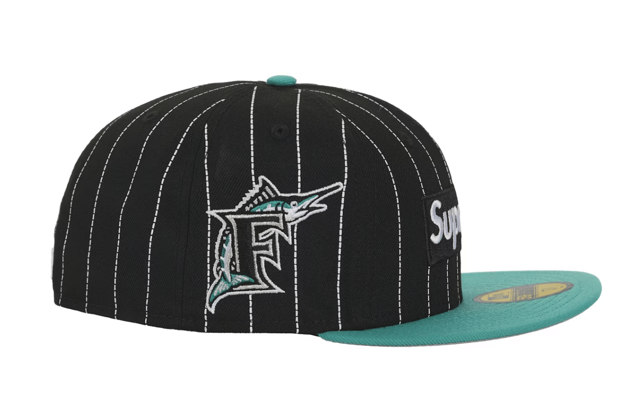 Supreme MLB Teams New Era 59Fifty Cap Black Pinstripe 7 1/2