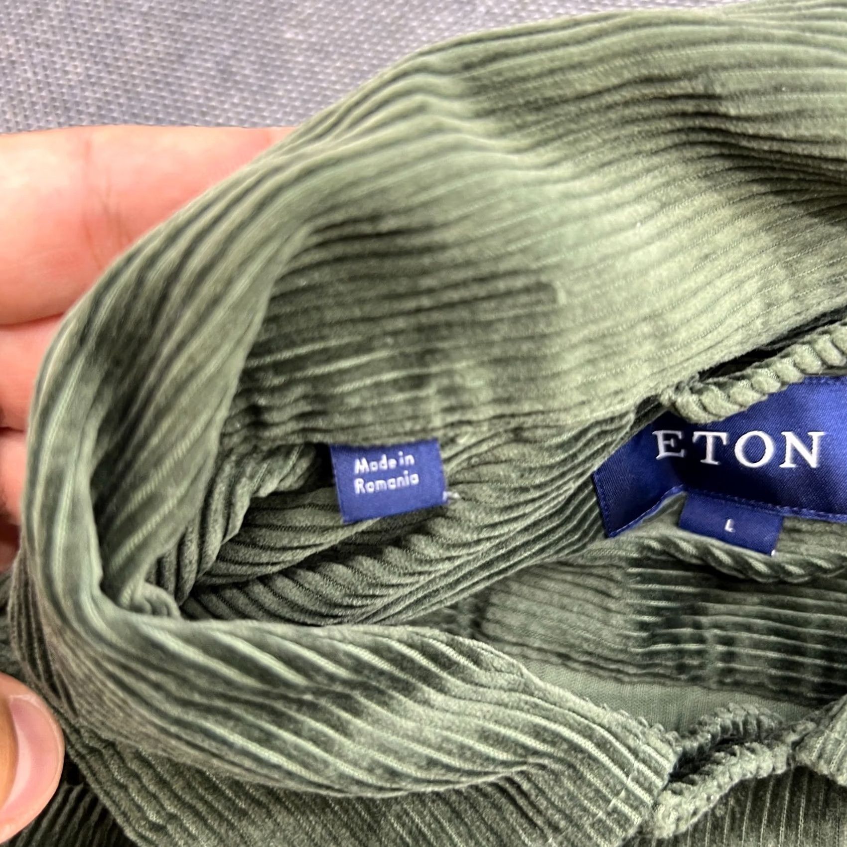 Eton ETON Mens Button Up Shirt Corduroy Green Long Sleeves Pockets Sz Large Slim Fit Casual Button-Up Shirt Mens Green Corduroy Pockets 90s? Size US L / EU 52-54 / 3 - 6 Thumbnail