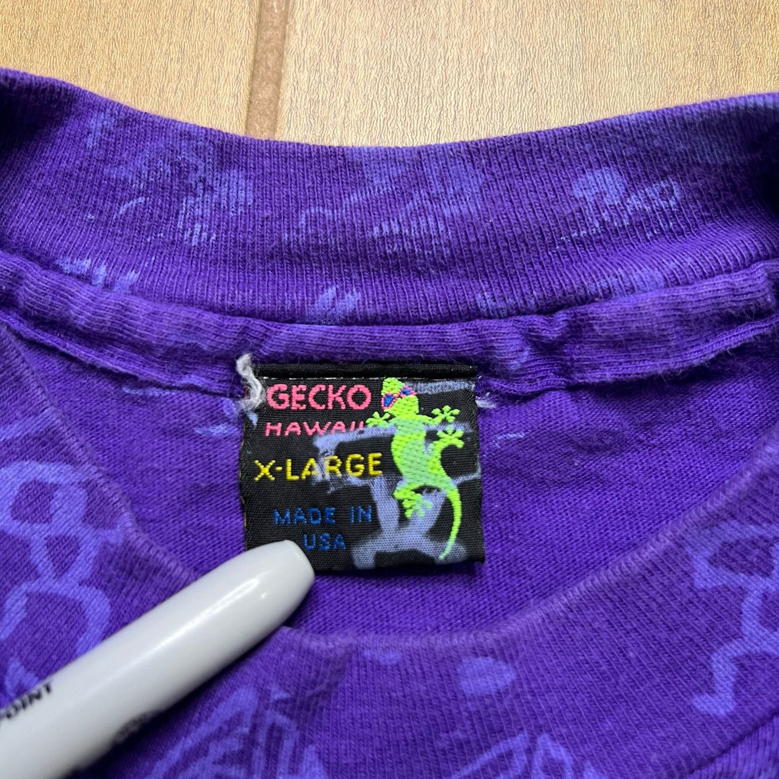 Vintage Vintage 90s Gecko Hawaii AOP surf skate Happy Shirts XL Size US XL / EU 56 / 4 - 3 Thumbnail