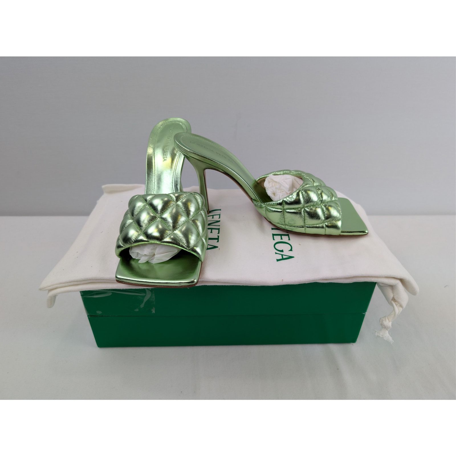 Bottega Veneta o1rshd1 Reflection Matelasse Padded Sandal in Pistachio Size US 9.5 / IT 39.5 - 16 Thumbnail