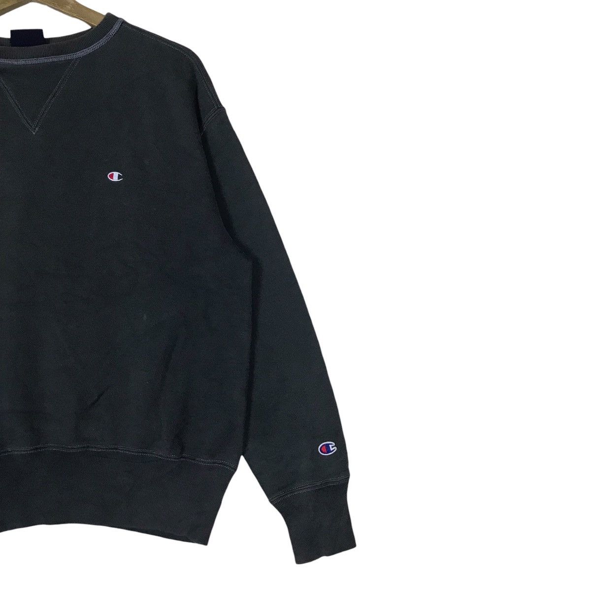 Champion Vintage Champion Mini Logo Pullover Jumper Sweatshirt Size US M / EU 48-50 / 2 - 4 Thumbnail