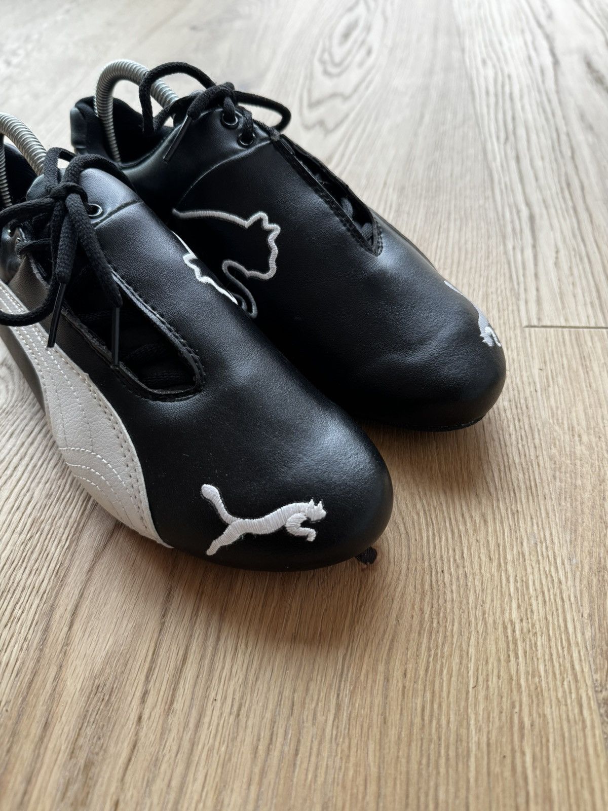 Ferrari × Puma Puma x Ferrari shoes vintage Size US 7 / EU 40 - 2 Thumbnail