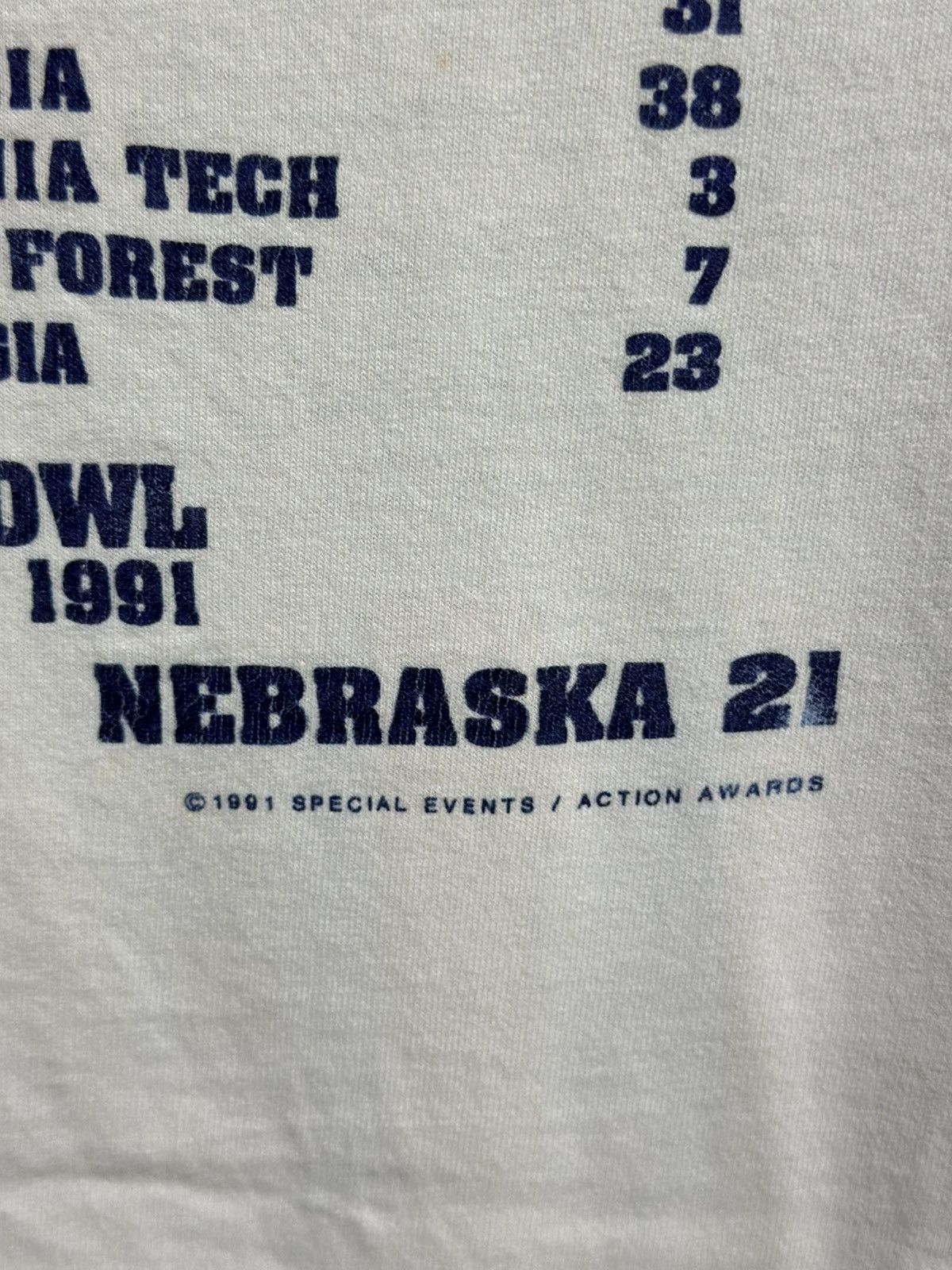 Fruit Of The Loom × Vintage Vintage Giorgia Tech Football National Champs Distress Tee Size US L / EU 52-54 / 3 - 5 Thumbnail