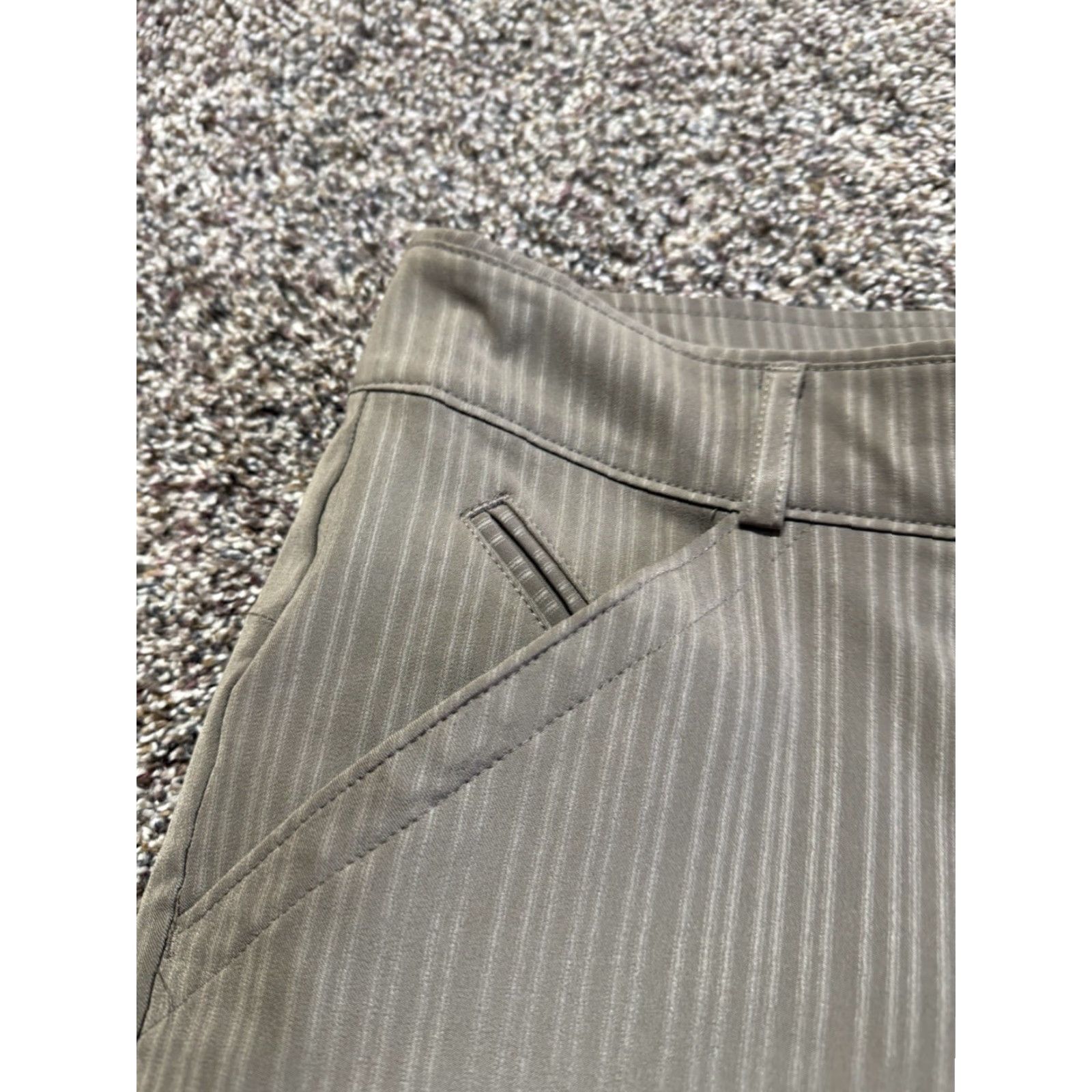 Nike Nike Gold Brown Striped Women's Golf Shorts Size 8 Regular Fast Dry Polyester Flex 32X11 Inseam 11 in Logo Pocket Chino Casual Summer Spring Mens? Size 30" / US 8 / IT 44 - 2 Thumbnail