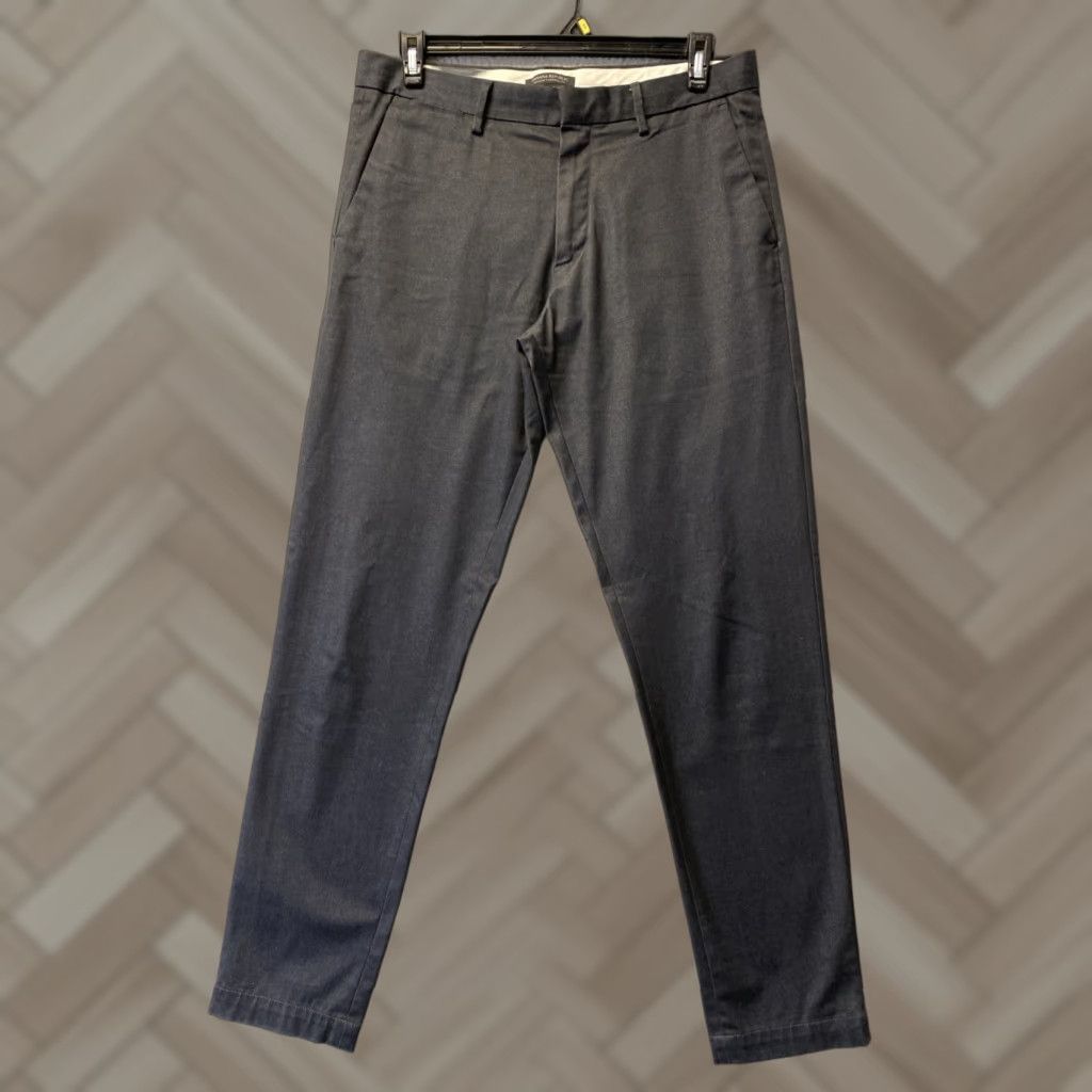 Banana Republic Banana Republic Chino Pants Men 33x34 Dark Gray Regular Fit Straight Leg /0652 Size US 33 - 1 Thumbnail