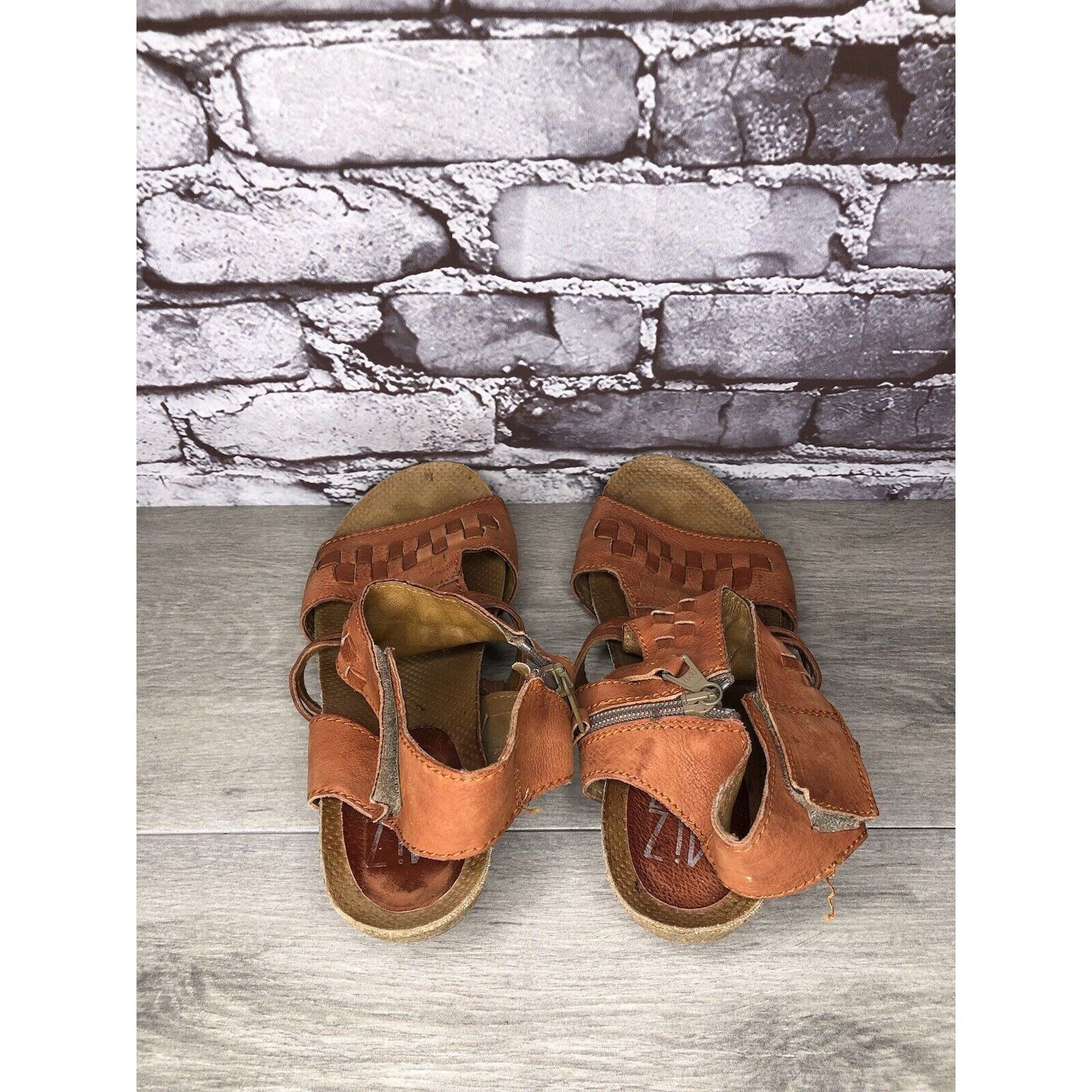 Other Miz Mooz Orange Leather Side Zipper Strap Heeled Sandals Wom Size US 10.5 / IT 40.5 - 16 Thumbnail