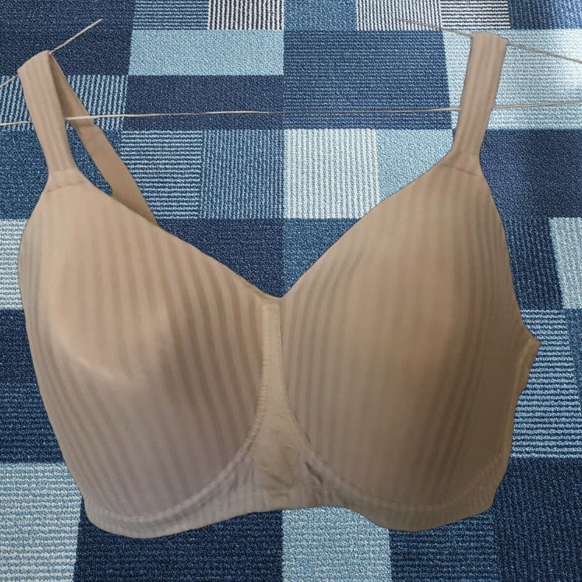 Vintage Playtex Bra 36DDD Style 4707 Striped Navy Tan Beige T-Shirt Bra, Back Closure, Adjustable Strap, Hook & Eye, Women, Brand Playtex, Vintage No Size ONE SIZE - 1 Thumbnail