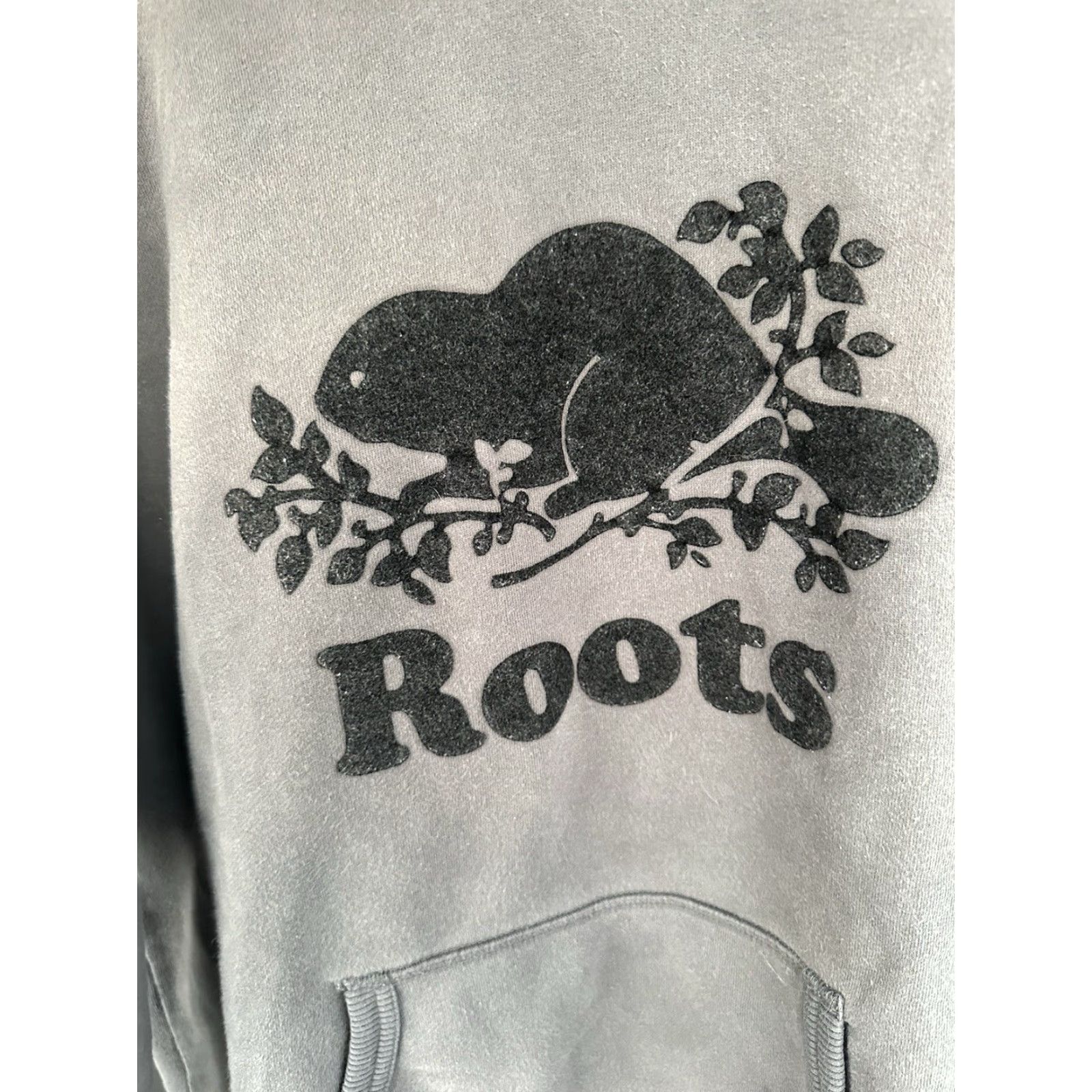 Roots ROOTS Canada Gray Black Sweatshirt Hoodie Original Organic Kanga Men’s Small S Gray Hoodie Pullover Men100% Original Canadian Roots Shirt not allowed? Size US S / EU 44-46 / 1 - 4 Thumbnail