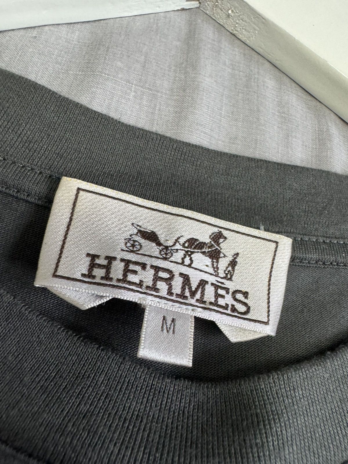 Hermes HERMES tshirt STUDY sizes in photos SHOWN BY TAPE MEASURE Size US M / EU 48-50 / 2 - 12 Thumbnail