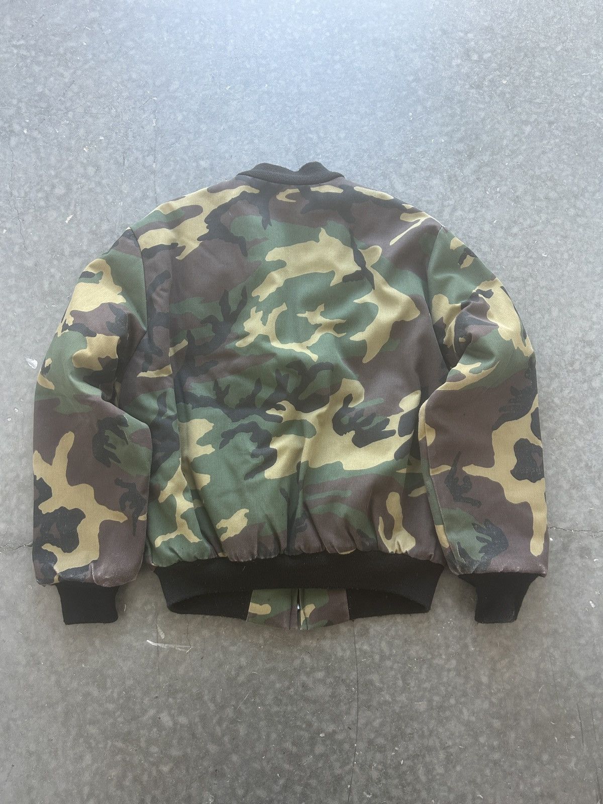 Vintage Vintage 90s Camo Bomber Jacket Size US L / EU 52-54 / 3 - 5 Thumbnail