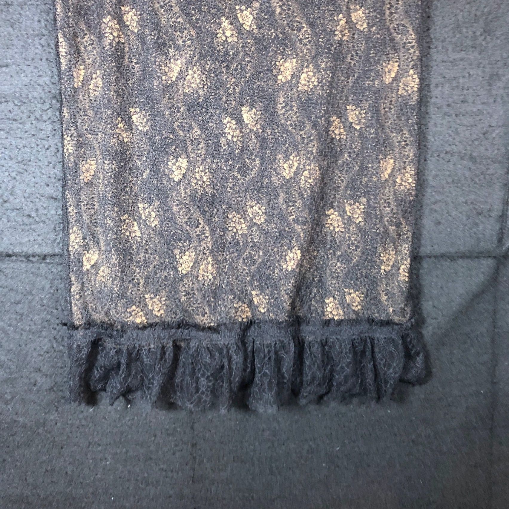 Express Express Skirt Womens Black Gold Pull On Lined Floral Lace Ruffle Small Midi A-Line Size 28" / US 6 / IT 42 - 3 Thumbnail