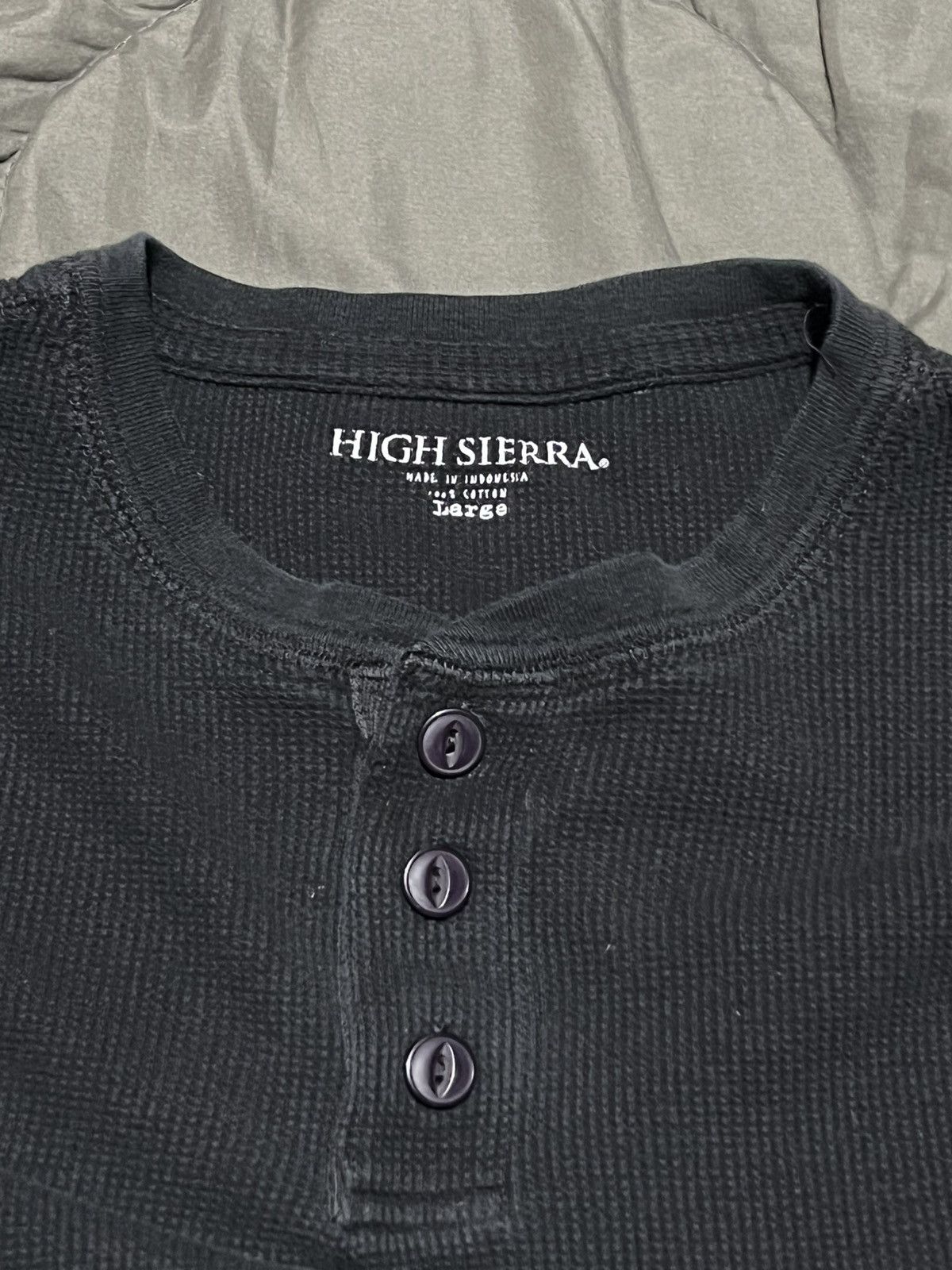 High Sierra Black High Sierra Button Waffle Knit LongSleeve Size US L / EU 52-54 / 3 - 3 Thumbnail
