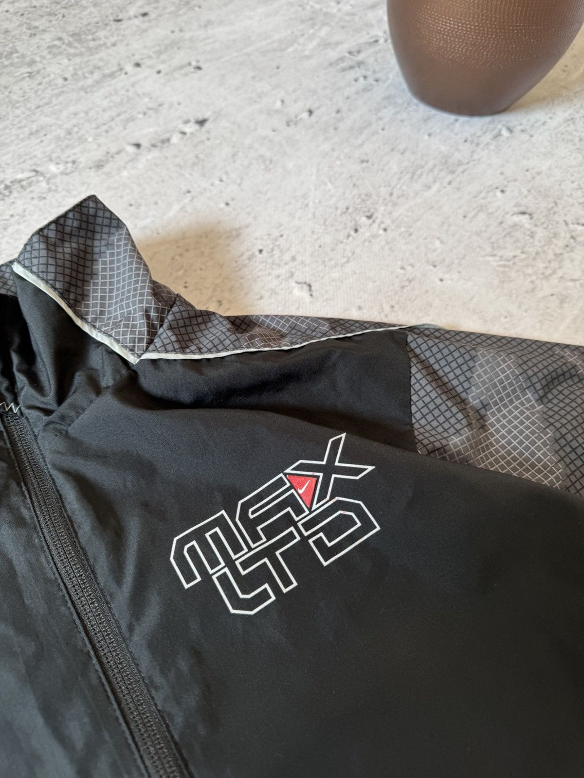 Nike × Vintage NIKE AIR MAX VINTAGE BASIC LOGO OVERSIZE BAGGY LIGHT JACKET Size US S / EU 44-46 / 1 - 5 Thumbnail