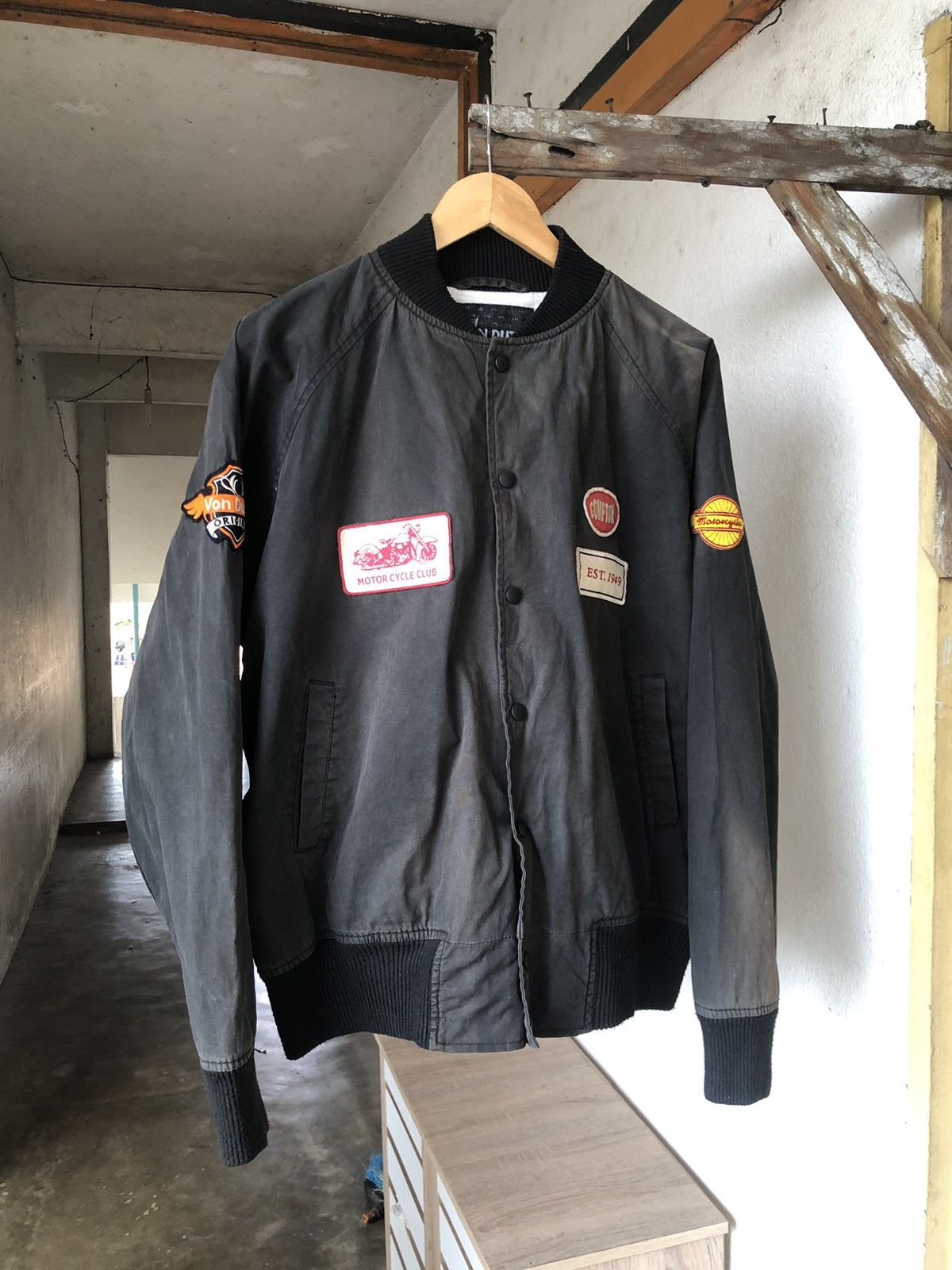 Von Dutch Vintage Von Dutch Big Logo Faded Colour Bomber Jacket Size US L / EU 52-54 / 3 - 5 Thumbnail