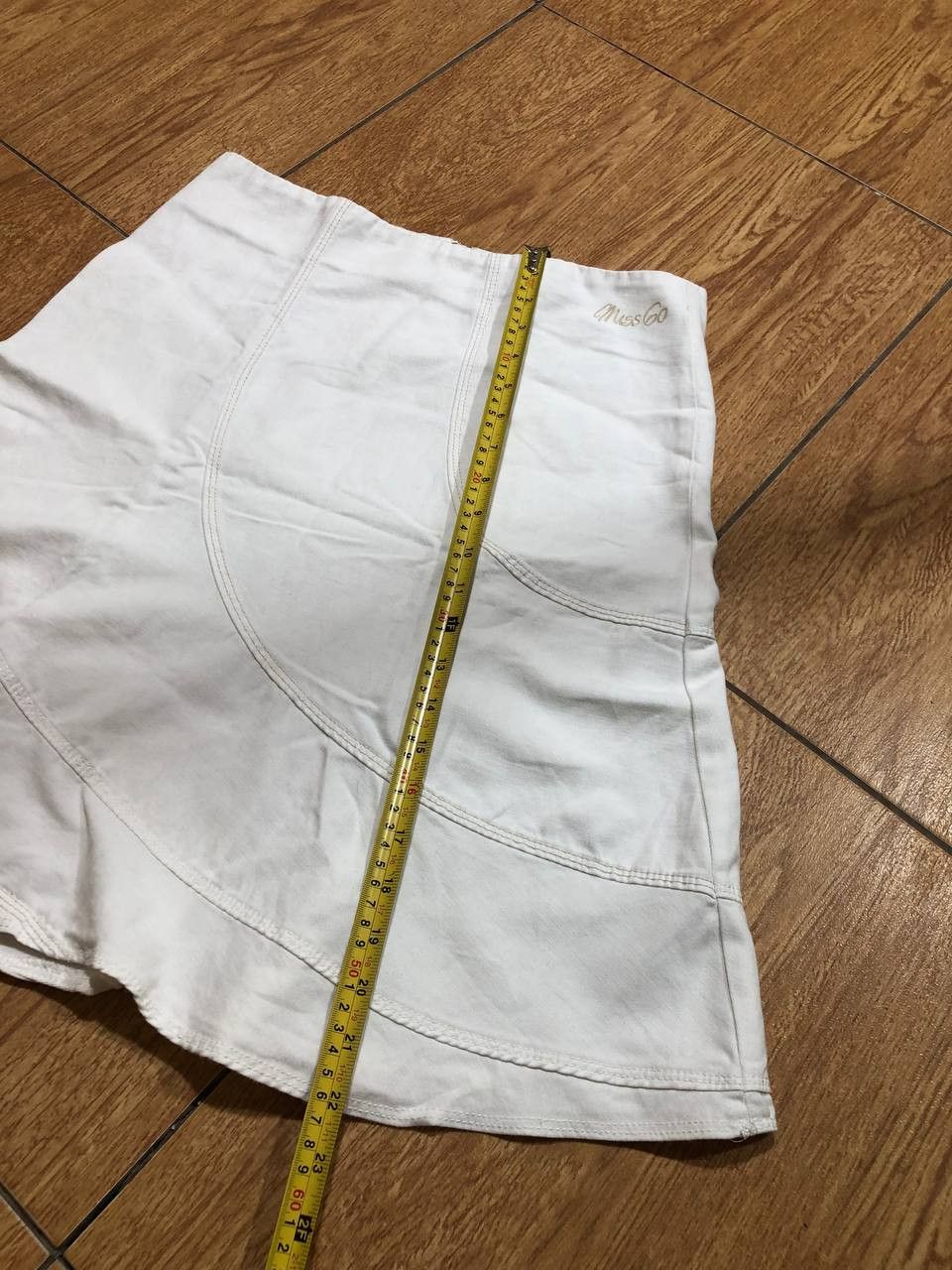 Miss Sixty Rare Vintage Miss Sixty Skirt Pleated white vintage Y2K Size 27" / US 4 / IT 40 - 15 Thumbnail
