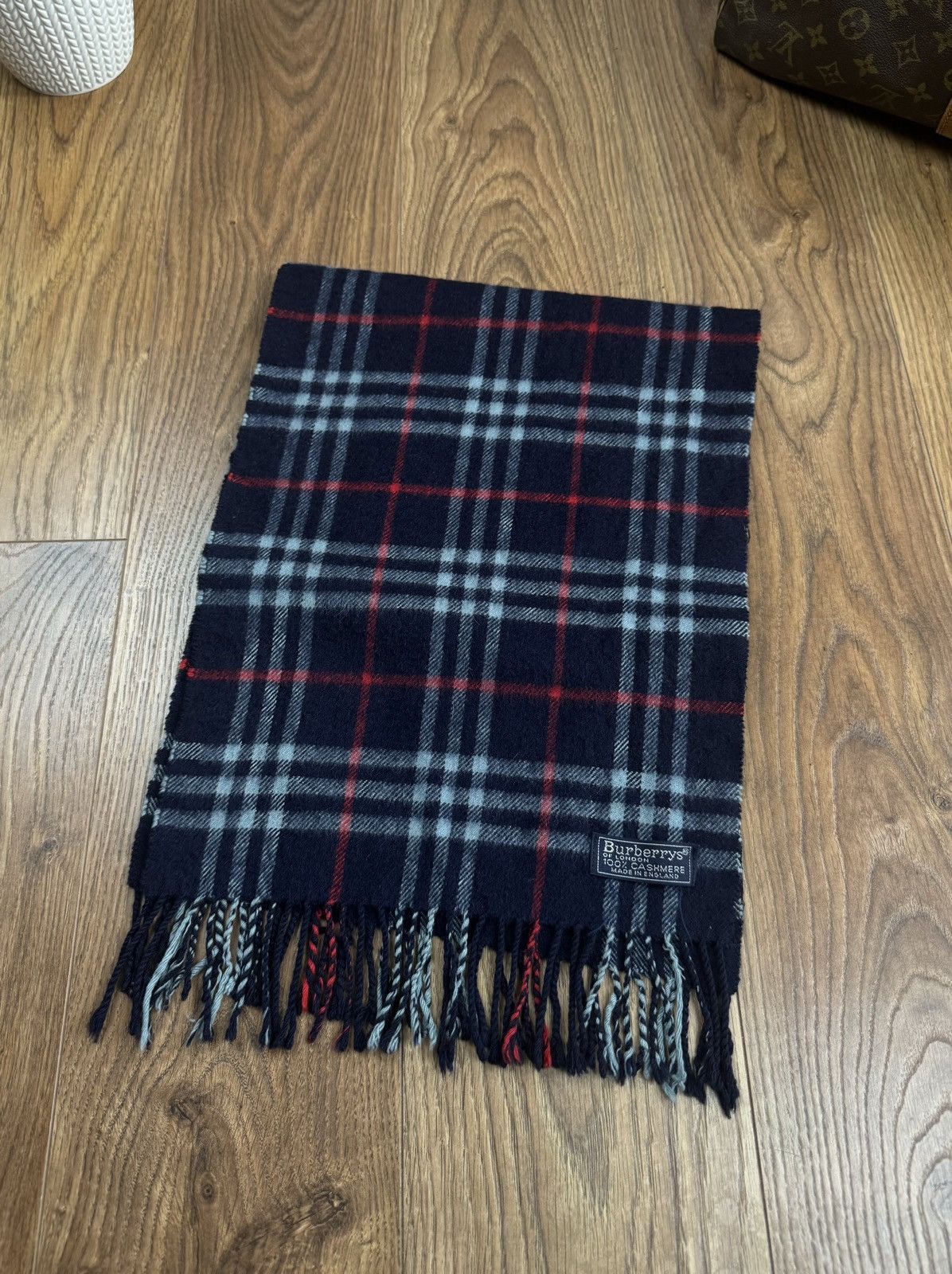 Burberry Vintage cashmere scarf Burberry’s 90s original luxury item Size ONE SIZE - 1 Thumbnail