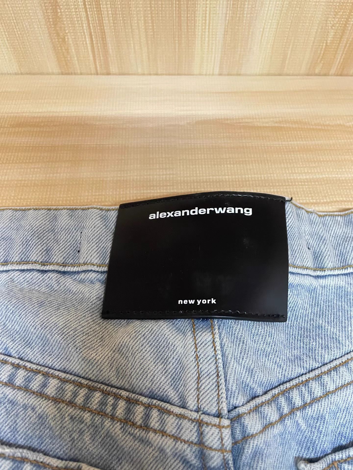 Alexander Wang Alexander Wang Frayed Hem Denim Shorts K6 Size 27" / US 4 / IT 40 - 3 Thumbnail