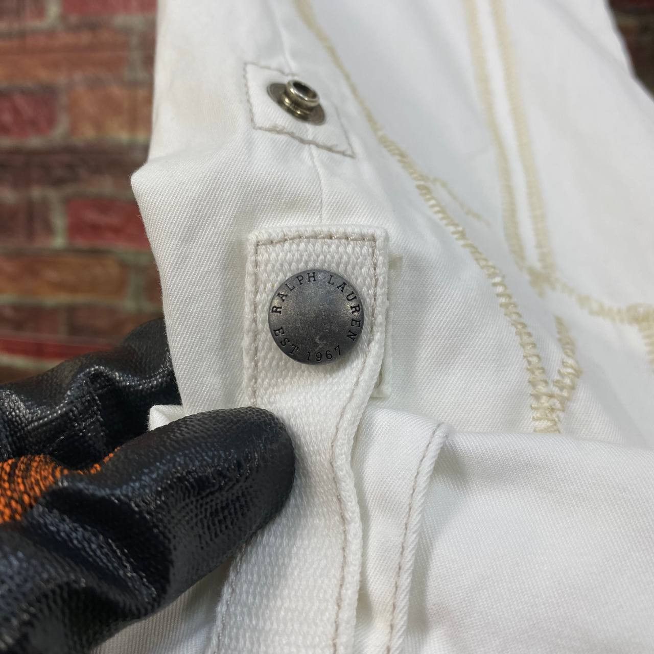 Polo Ralph Lauren Polo Ralph Lauren Off-White Utility Technical Cargo Pants Size US 30 / EU 46 - 15 Thumbnail