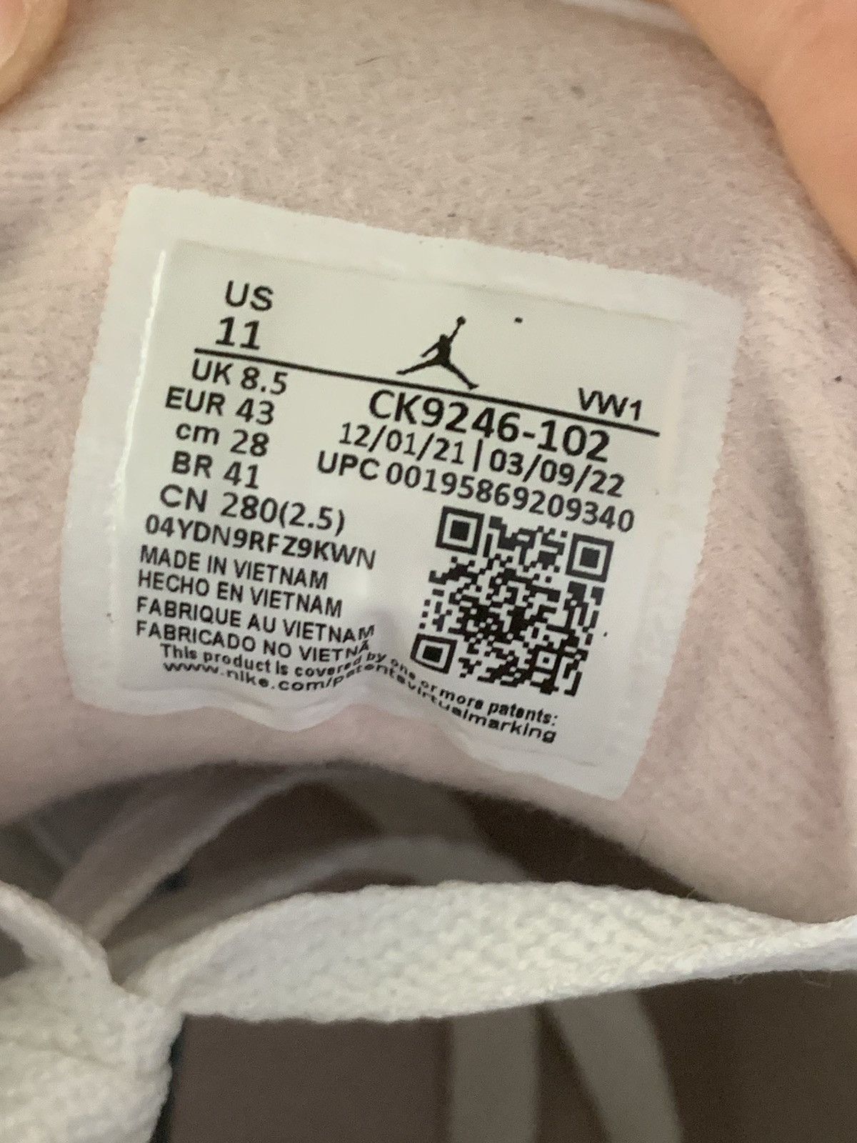 Jordan Brand Jordan 3 Retro Neapolitan Dark Mocha Size US 9.5 / EU 42-43 - 11 Thumbnail