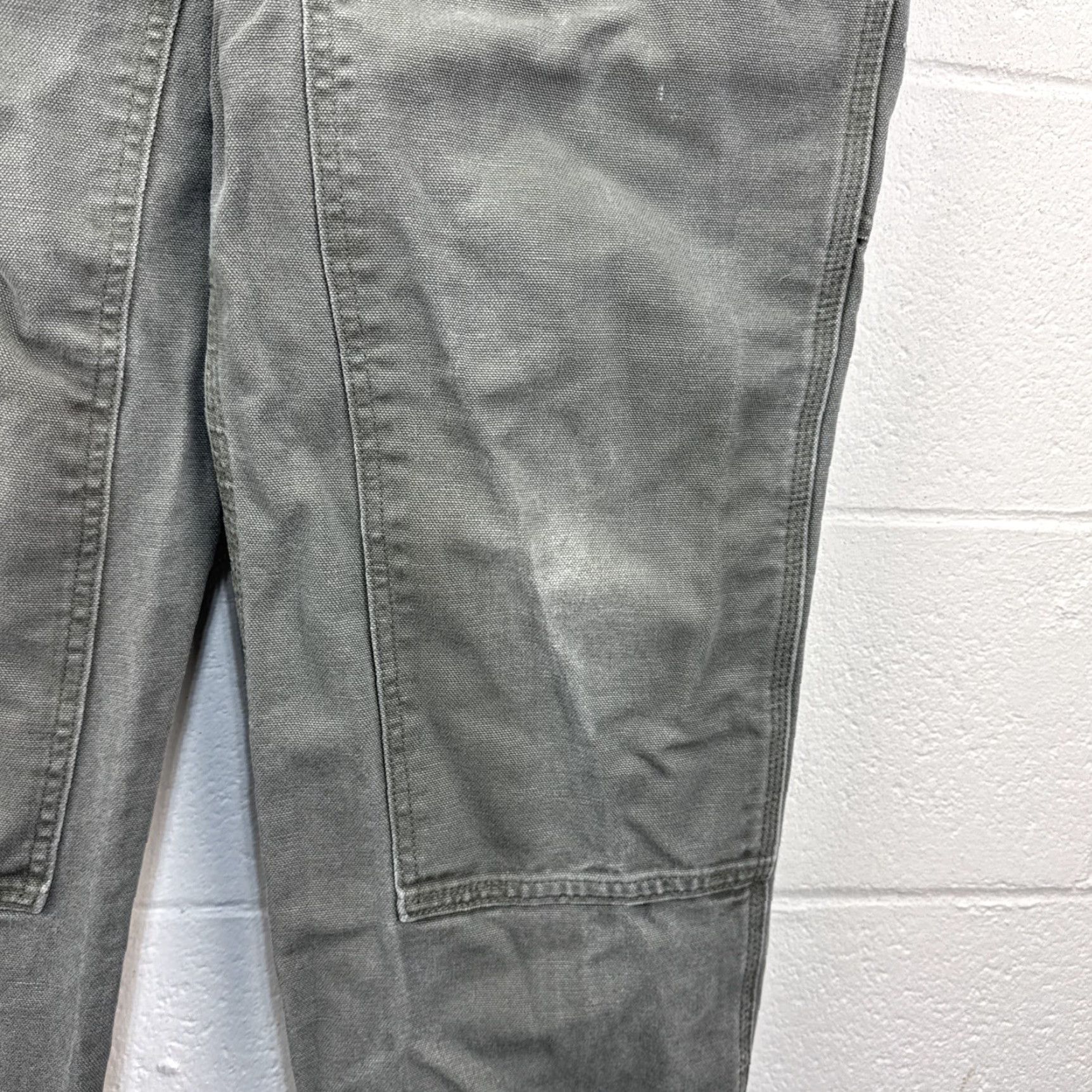 VINTAGE Carhartt Pants Men 34x32 Green Canvas 5-Pocket Dungaree Double Knee Workwear Casual 90s Grunge Mens