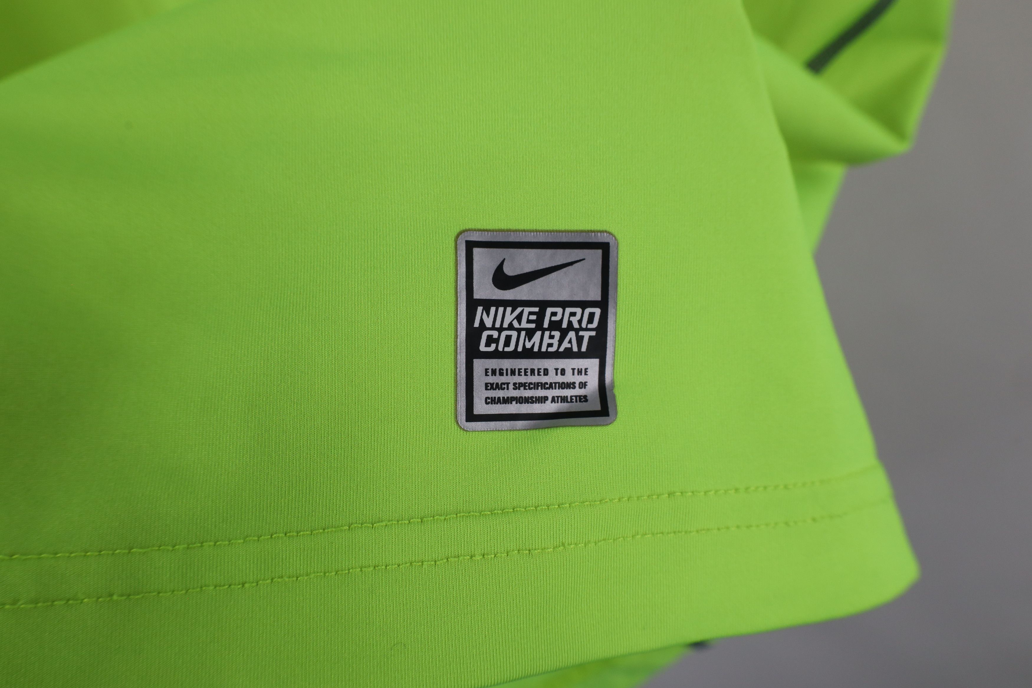 Nike × Vintage Nike Pro Combat Sleeveless Muscle Training T-Shirt Volt Size US XXL / EU 58 / 5 - 4 Thumbnail