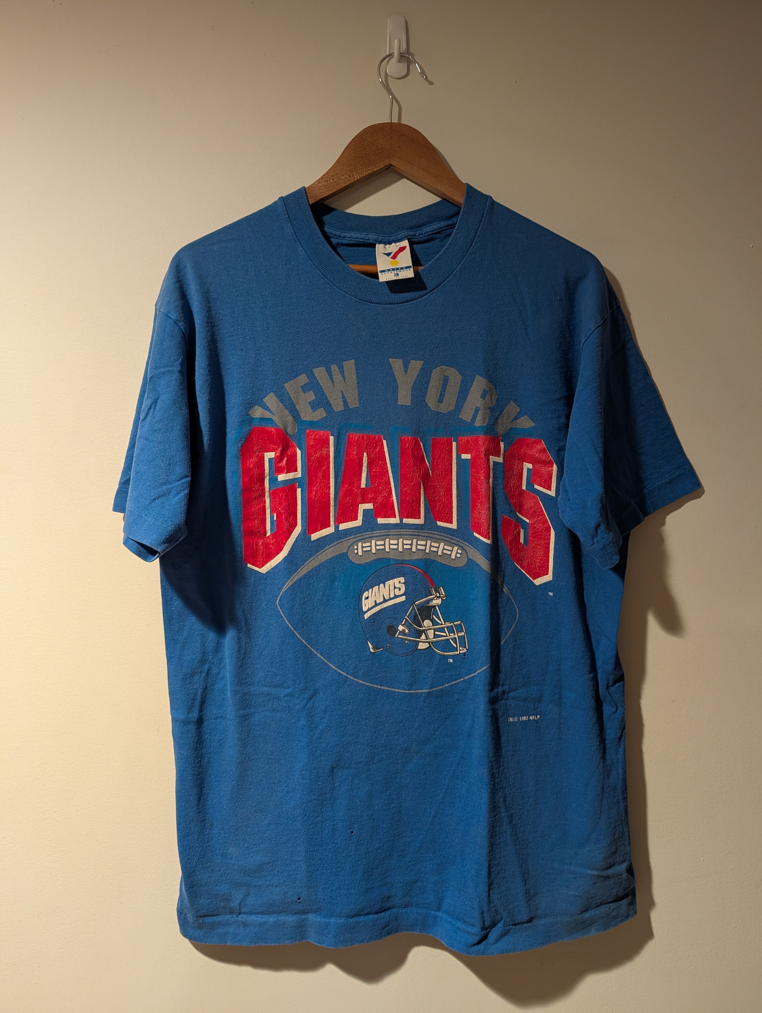 NFL Vintage New York Giants Helmet Artex T-Shirt Size Large 1993 Size US L / EU 52-54 / 3 - 1 Thumbnail