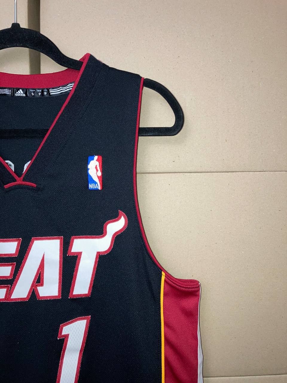 Adidas VINTAGE ADIDAS MIAMI HEAT NBA CHRIS BOSH #1 JERSEY HEAT Size US S / EU 44-46 / 1 - 9 Thumbnail