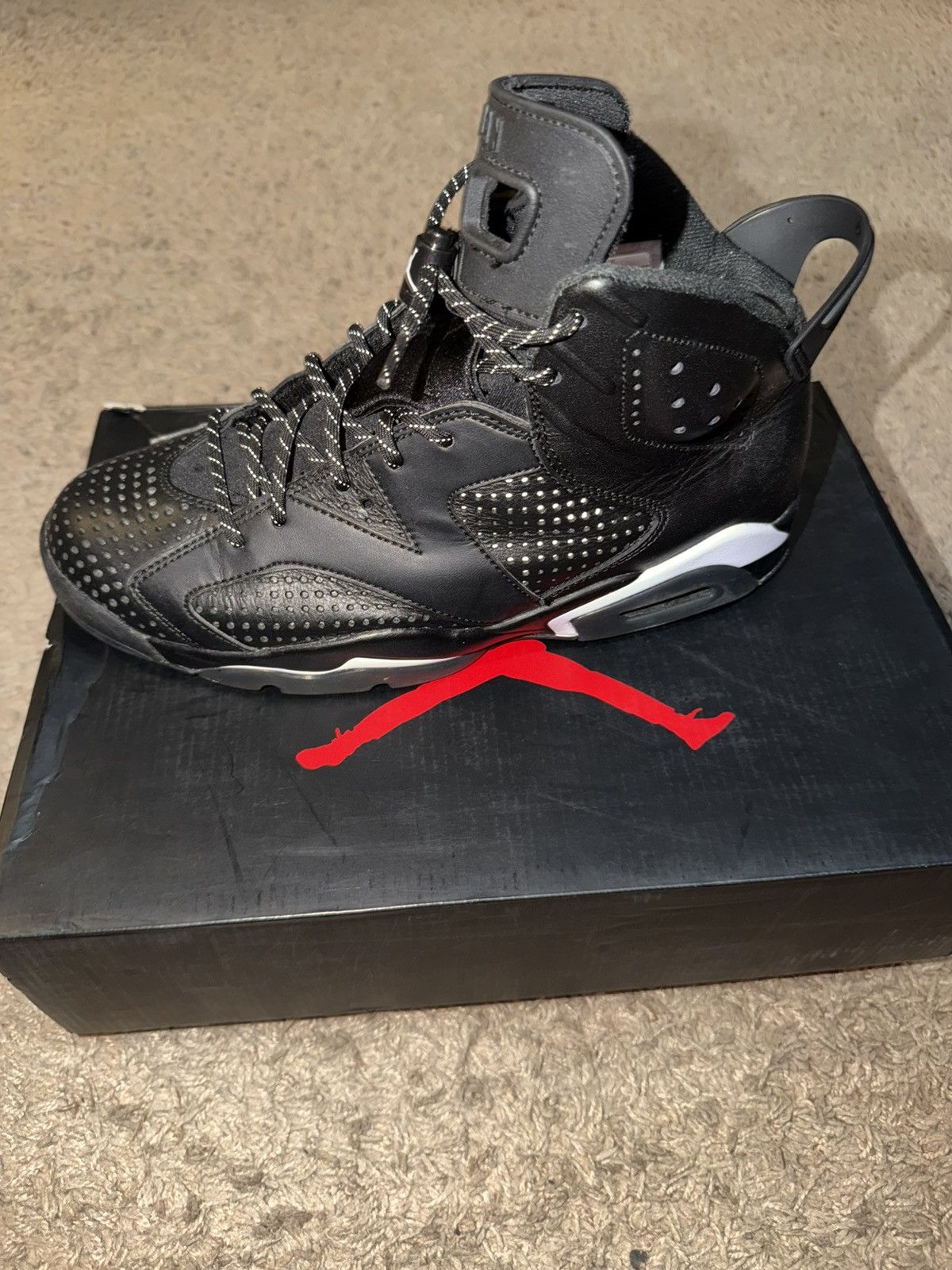 Jordan Brand Air Jordan 6 Retro ‘Black Cat’ Size US 9.5 / EU 42-43 - 2 Thumbnail
