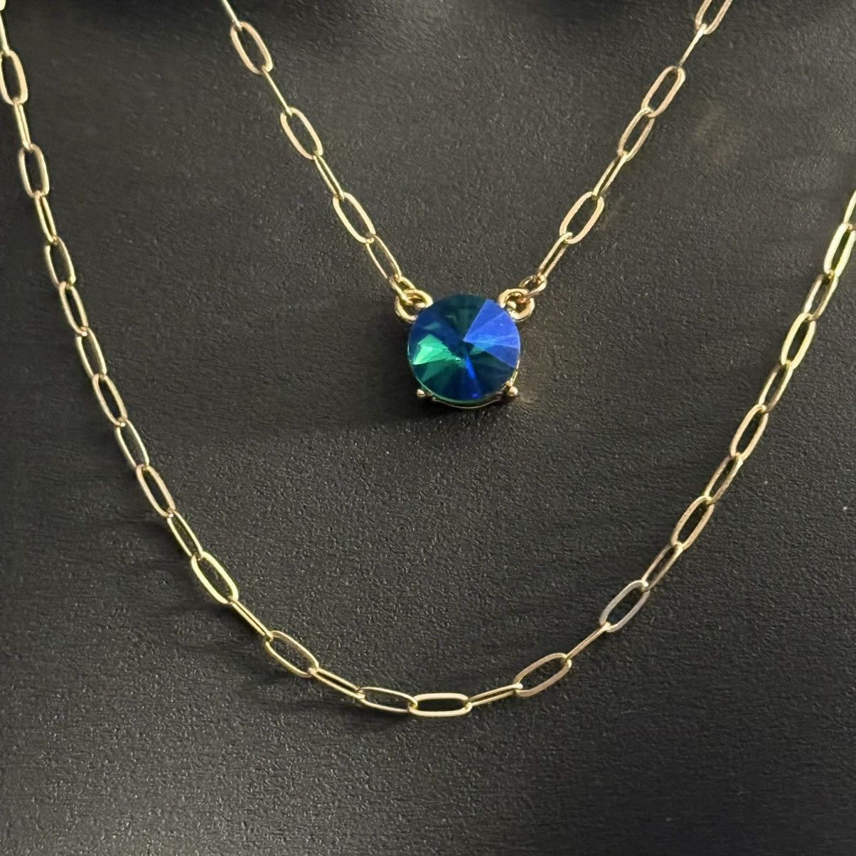 Other Gold tone layered iridescent gemstone blue pendant necklace Size ONE SIZE - 2 Thumbnail