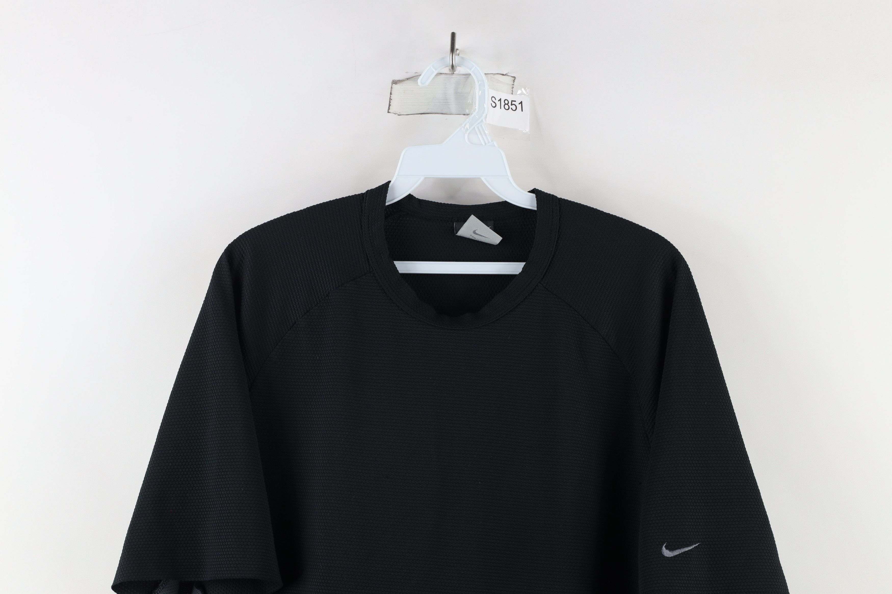 Nike × Vintage Vintage Nike Sphere Dry Scott Mini Swoosh Knit T-Shirt Size US M / EU 48-50 / 2 - 2 Thumbnail
