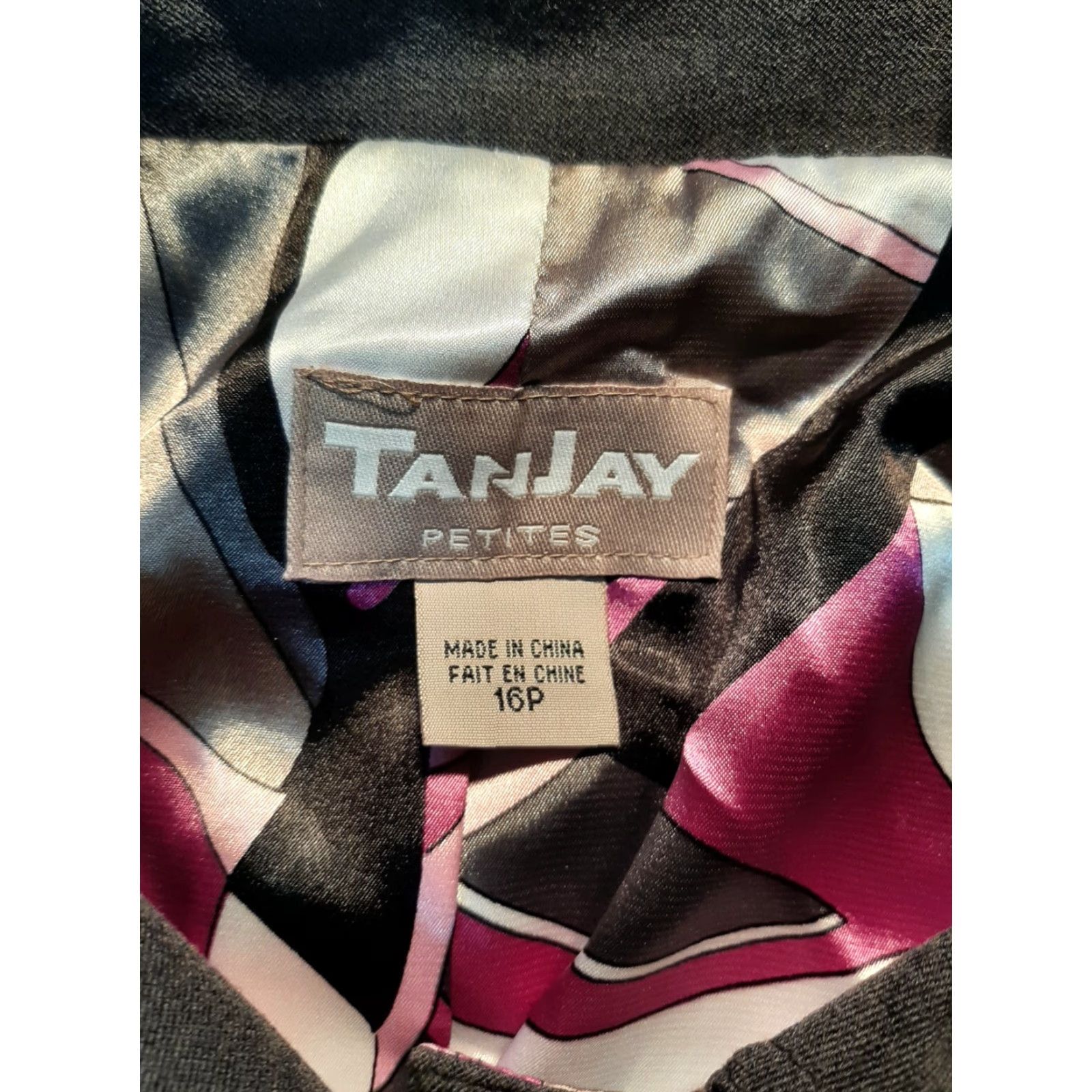 Vintage TANJAY Blazer Jacket Womens 16P Petite Gray 2 Pocket 5 Button Blazer Suit Jacket for Women, 16 Petite Gray, Polyester, Business Size XXL / US 16-18 / IT 52-54 - 2 Thumbnail